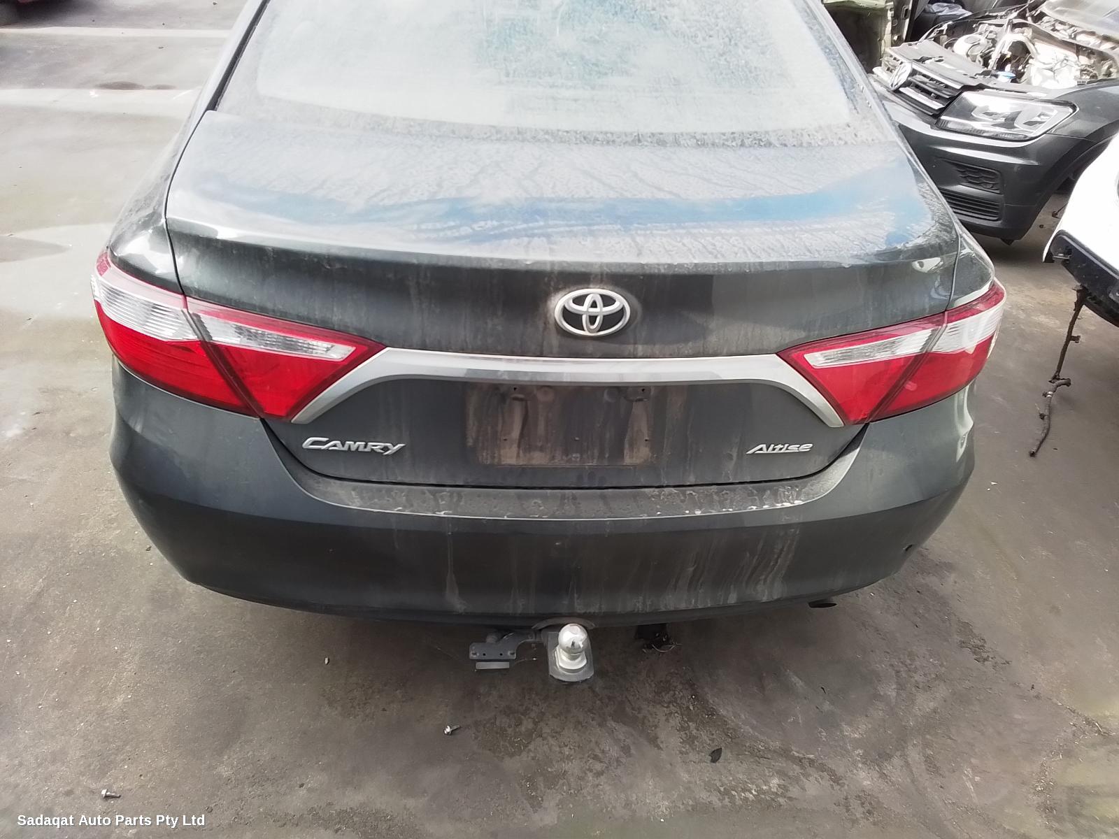 Toyota Camry Left Door Mirror