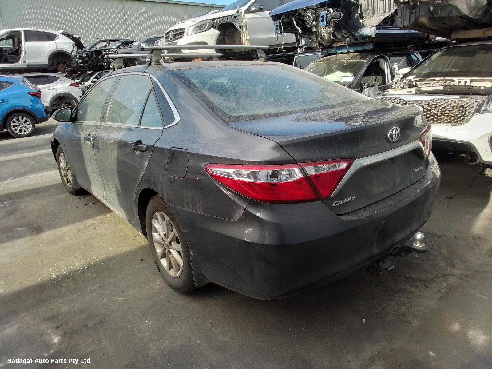 Toyota Camry Left Door Mirror