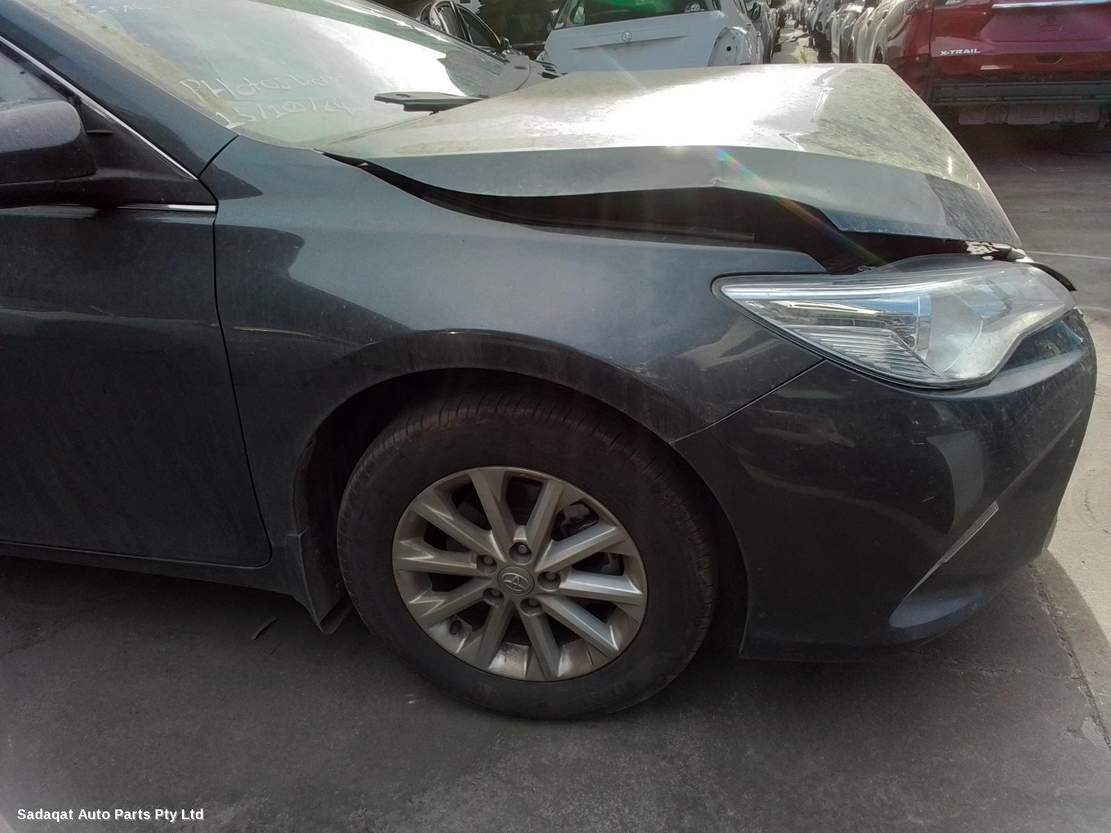 Toyota Camry Left Door Mirror