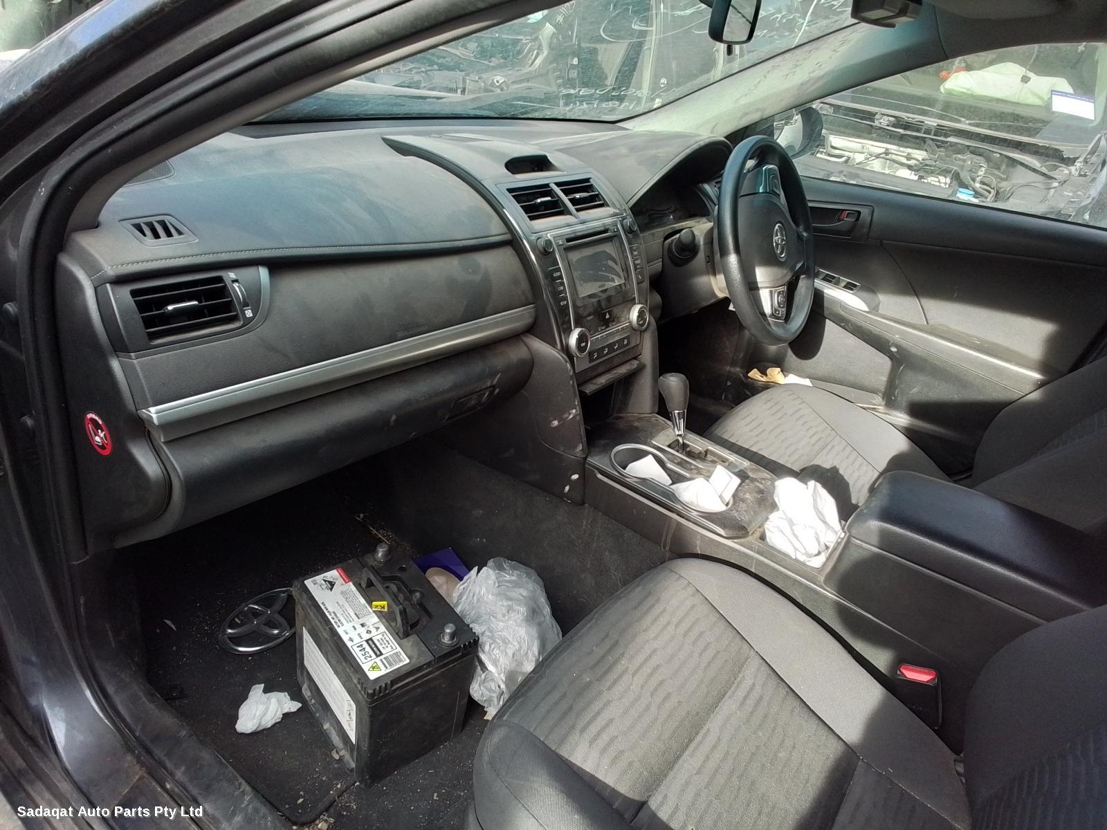 Toyota Camry Left Door Mirror