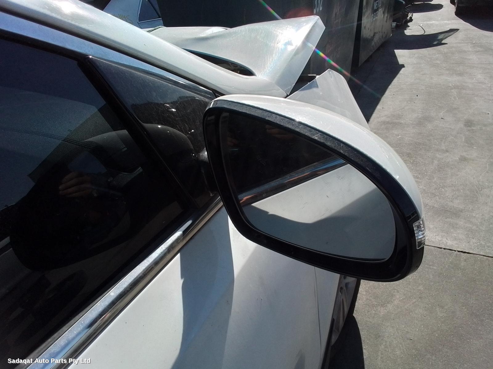 Kia Sportage Glove Box