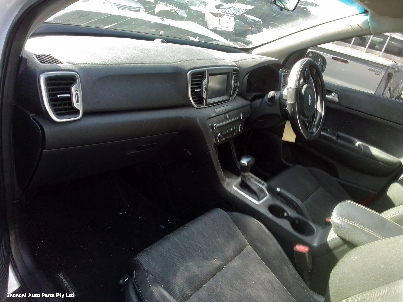 Kia Sportage Glove Box