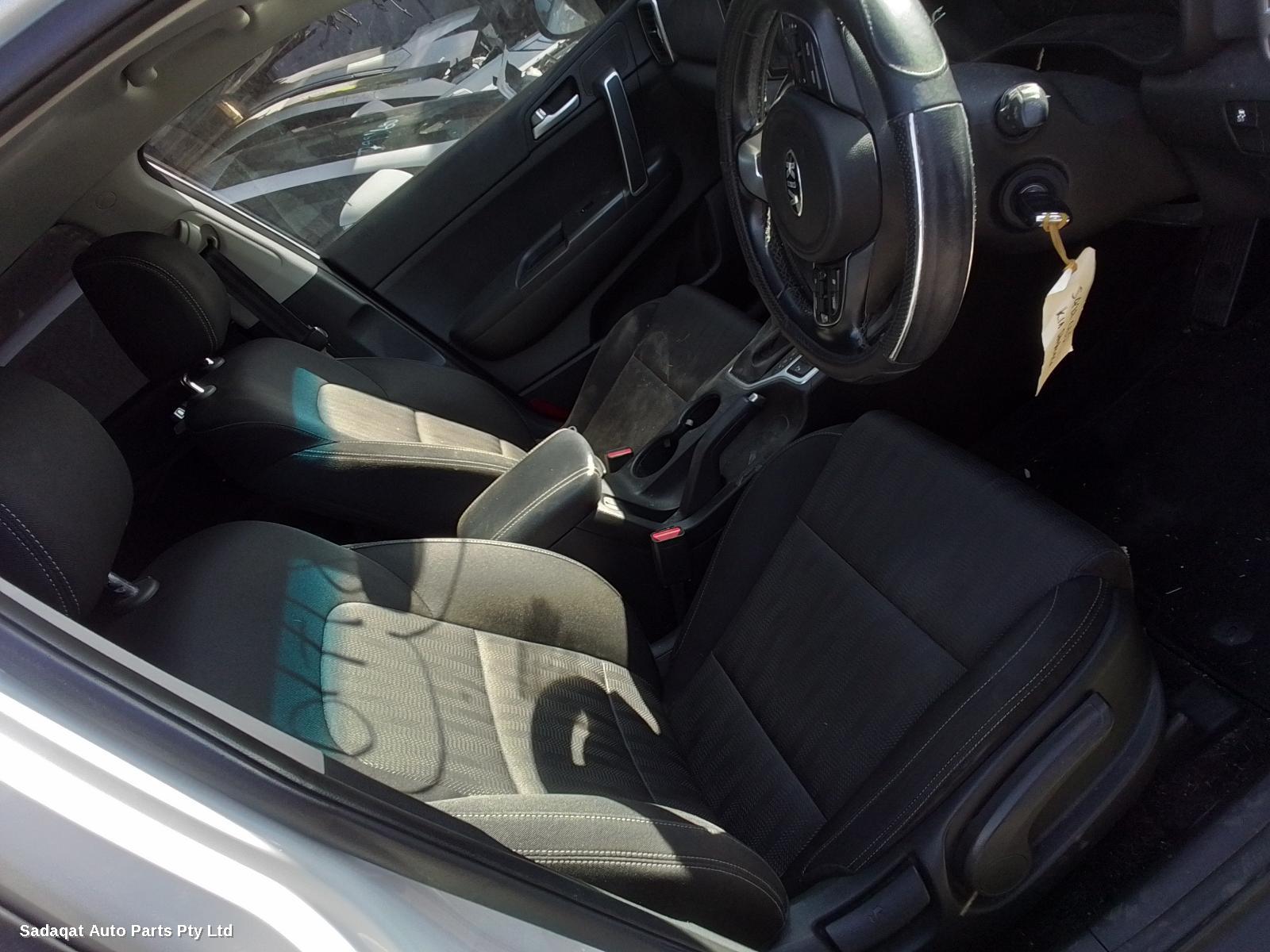 Kia Sportage Glove Box