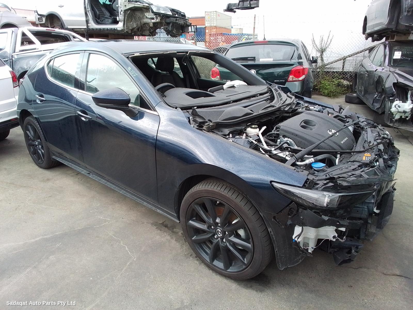 Mazda 3 Right Guard Liner