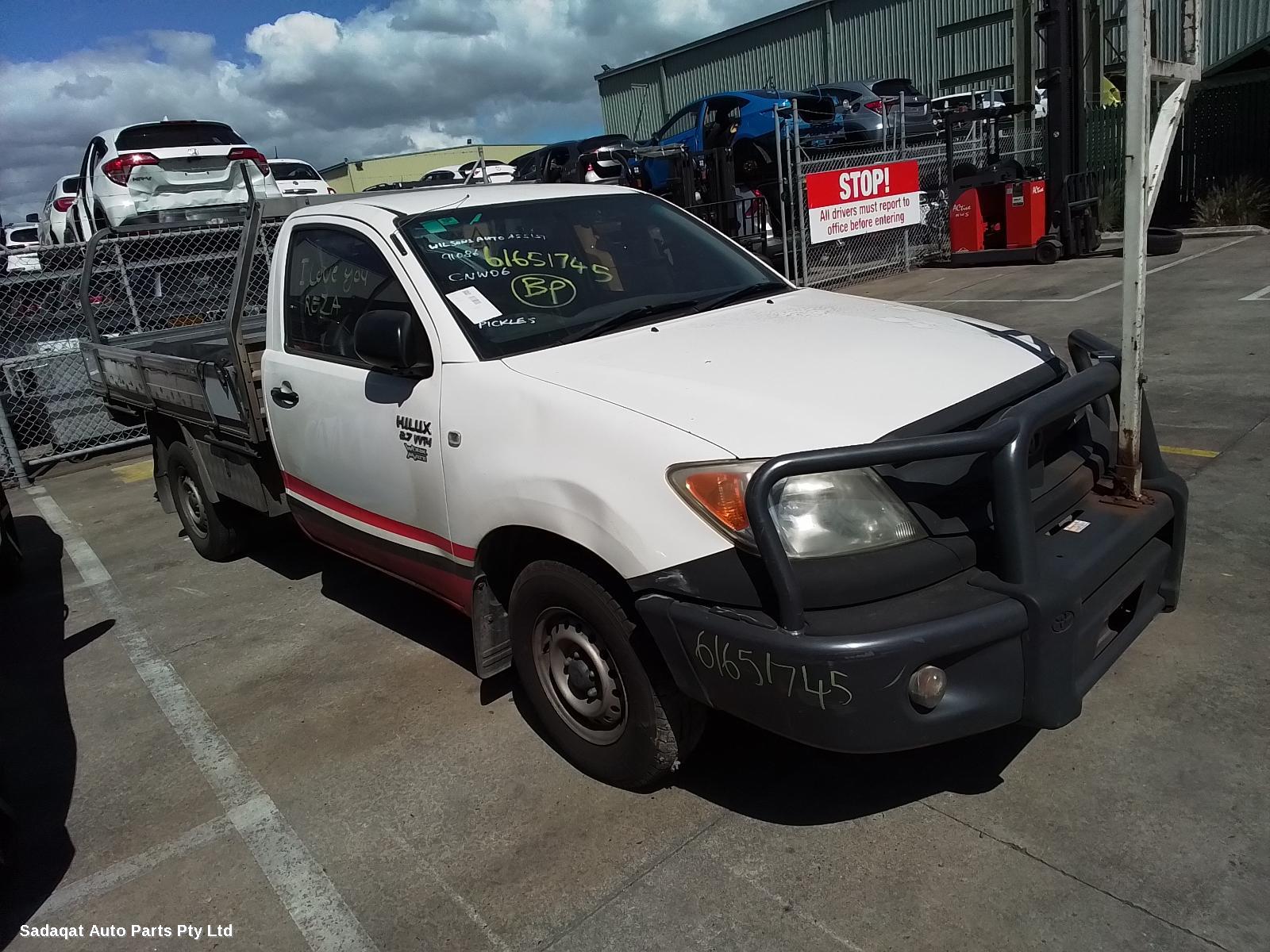 Toyota Hilux Right Front Door Window