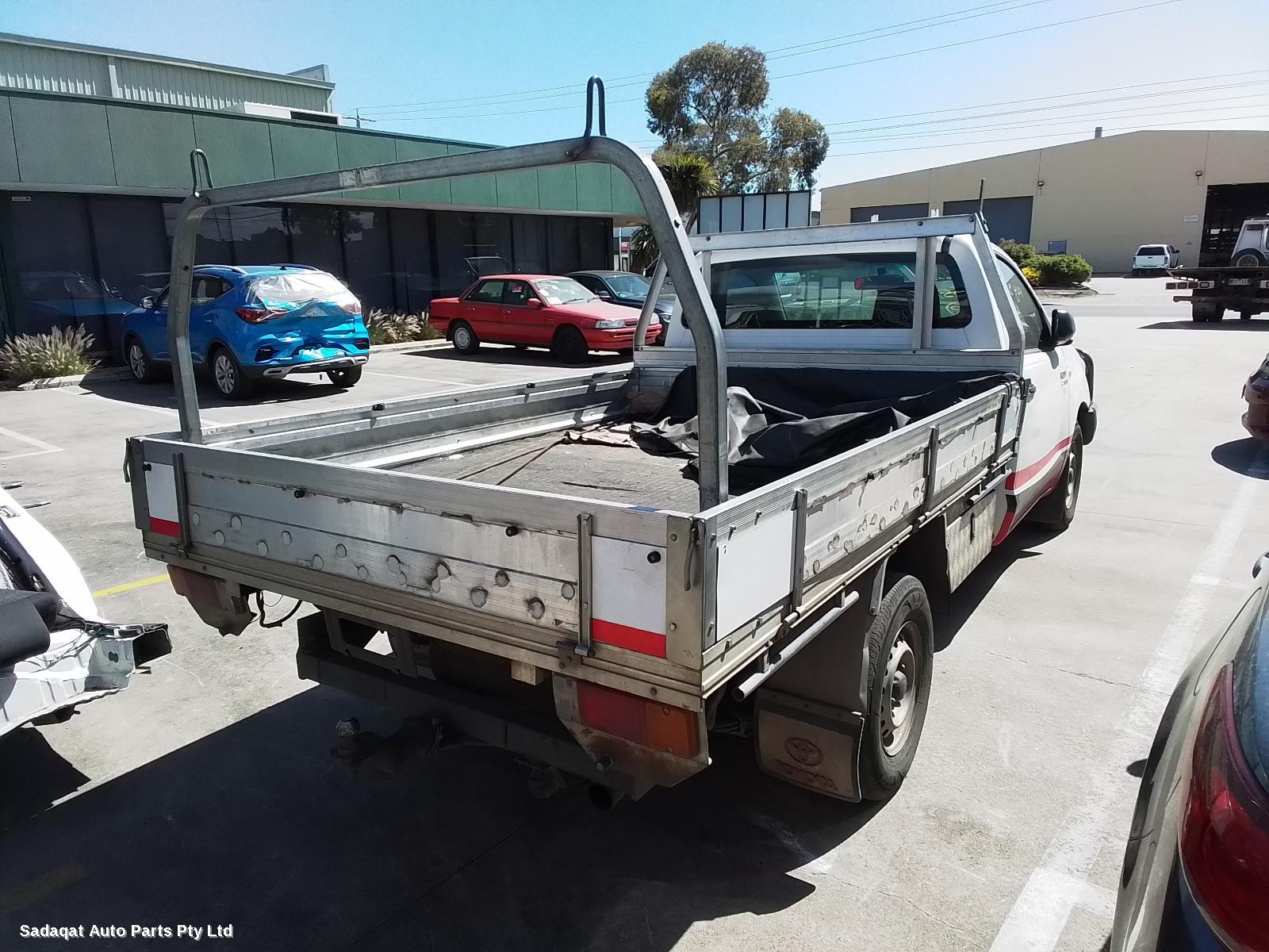 Toyota Hilux Right Front Door Window