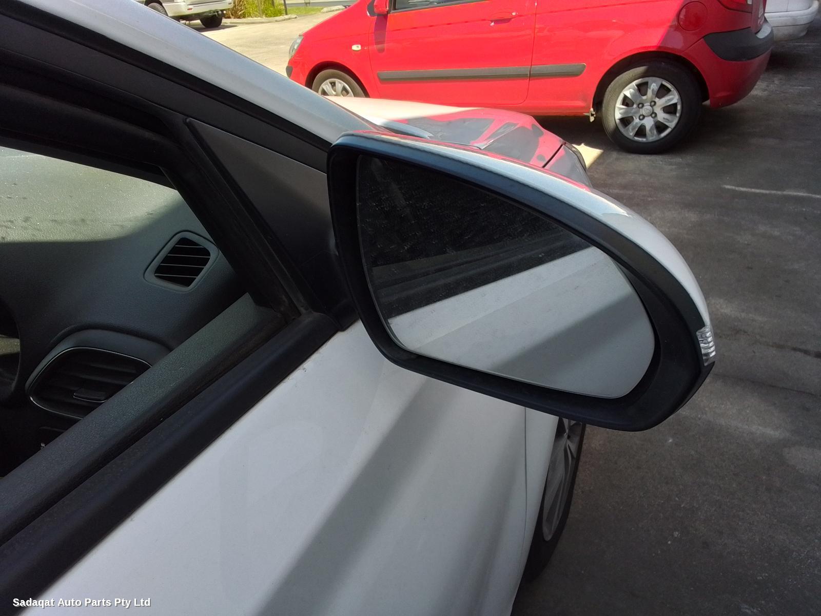 Hyundai I30 Right Door Mirror