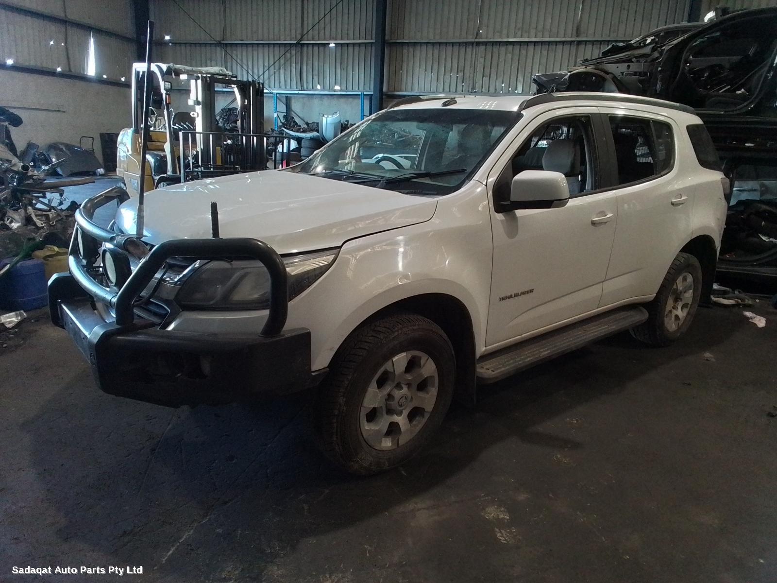 Holden Trailblazer Right Door Mirror
