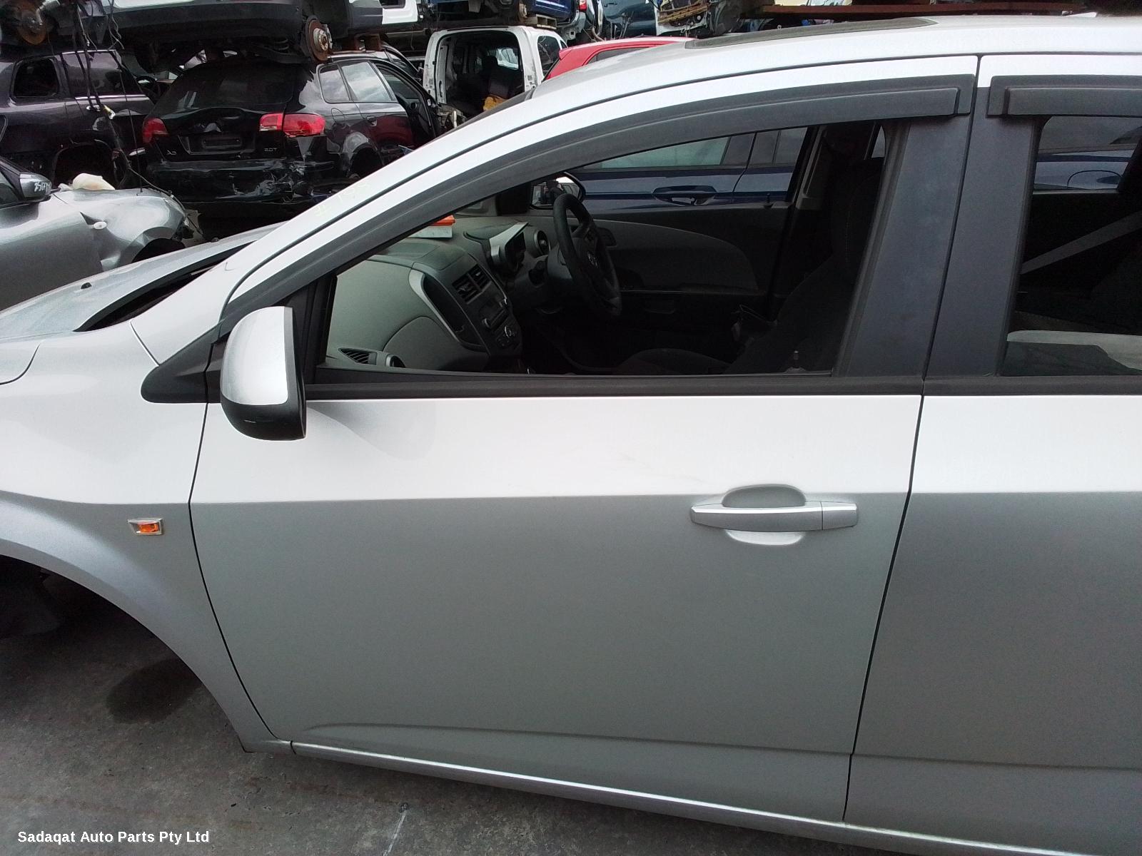 Holden Barina Bonnet Hinge/strut