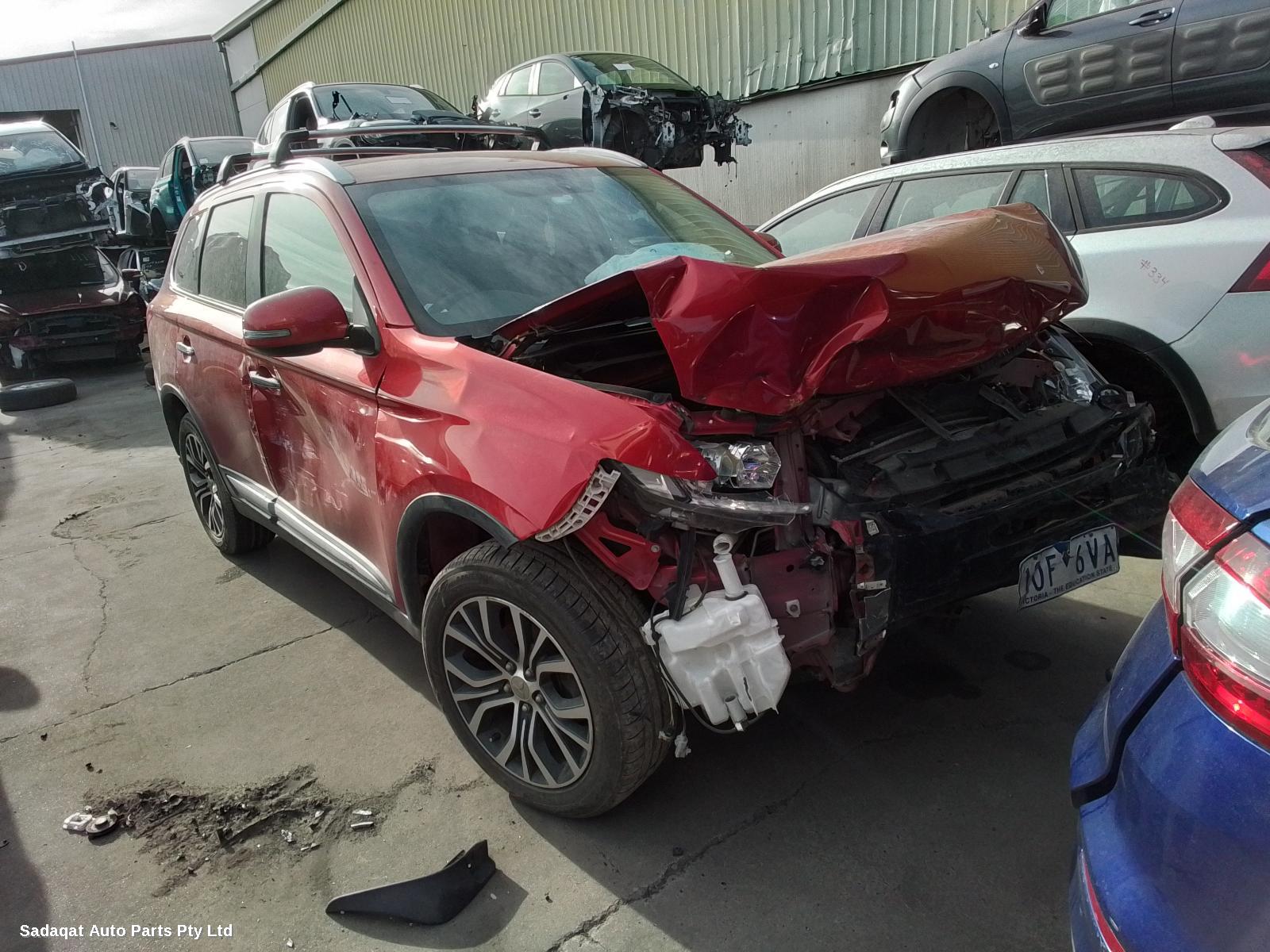 Mitsubishi Outlander Rear Garnish