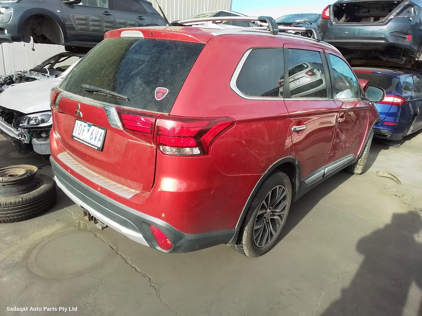 Mitsubishi Outlander Rear Garnish