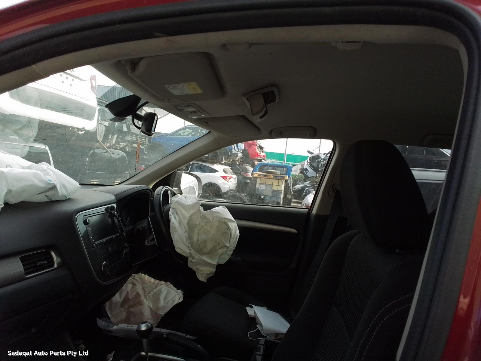 Mitsubishi Outlander Rear Garnish