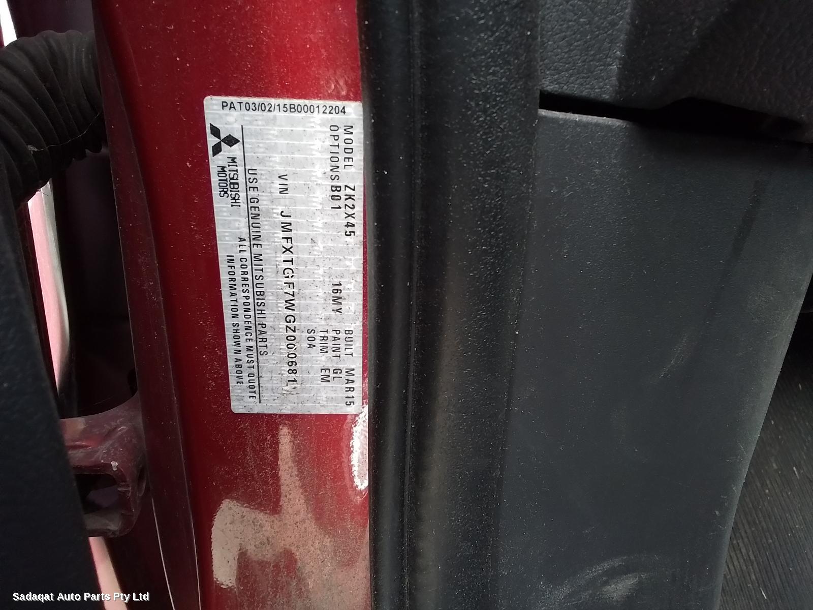 Mitsubishi Outlander Rear Garnish