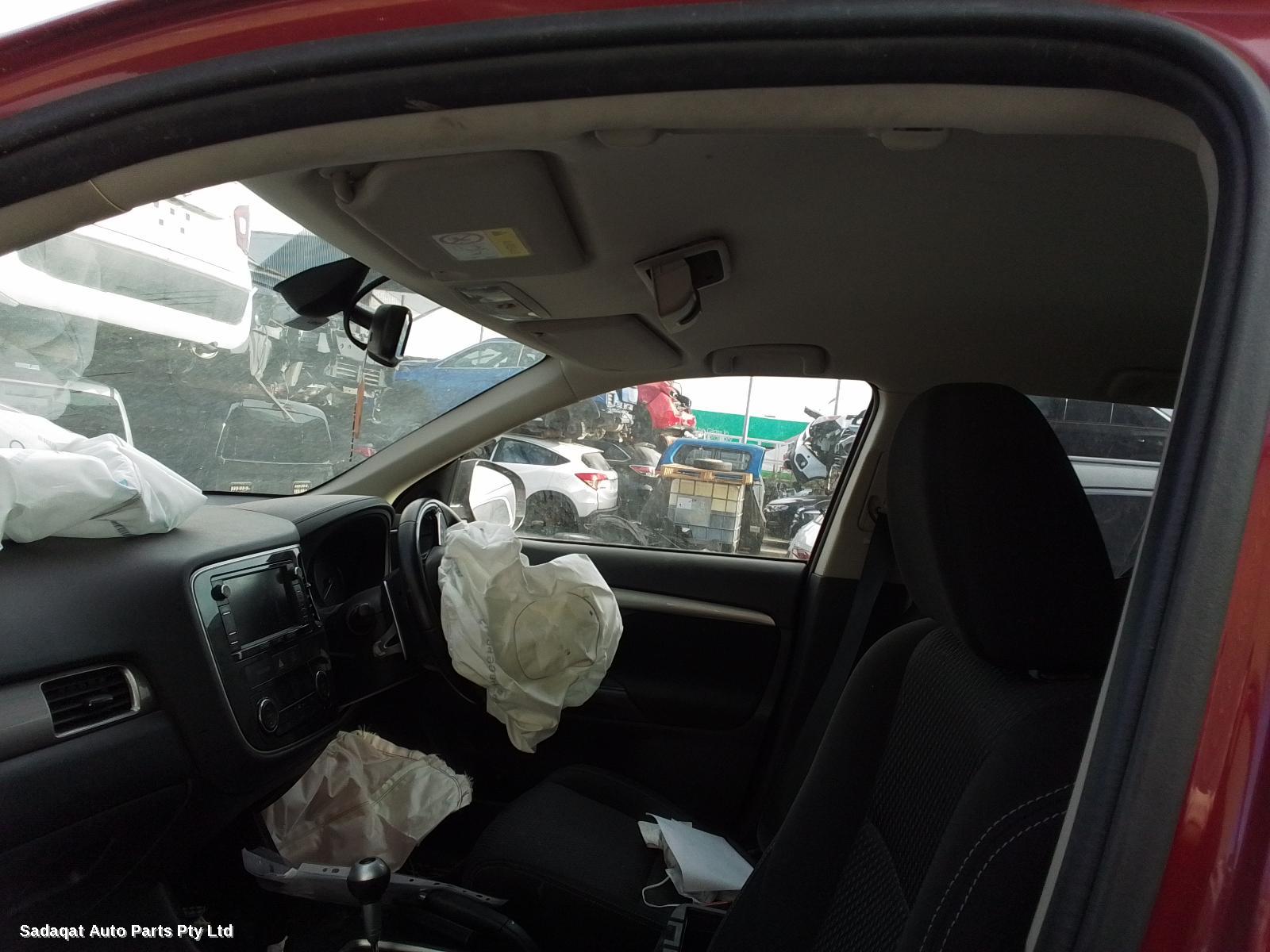 Mitsubishi Outlander Rear Garnish