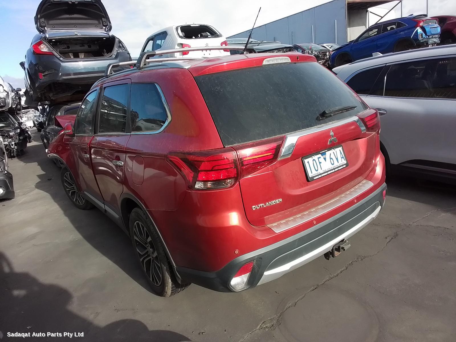 Mitsubishi Outlander Rear Garnish