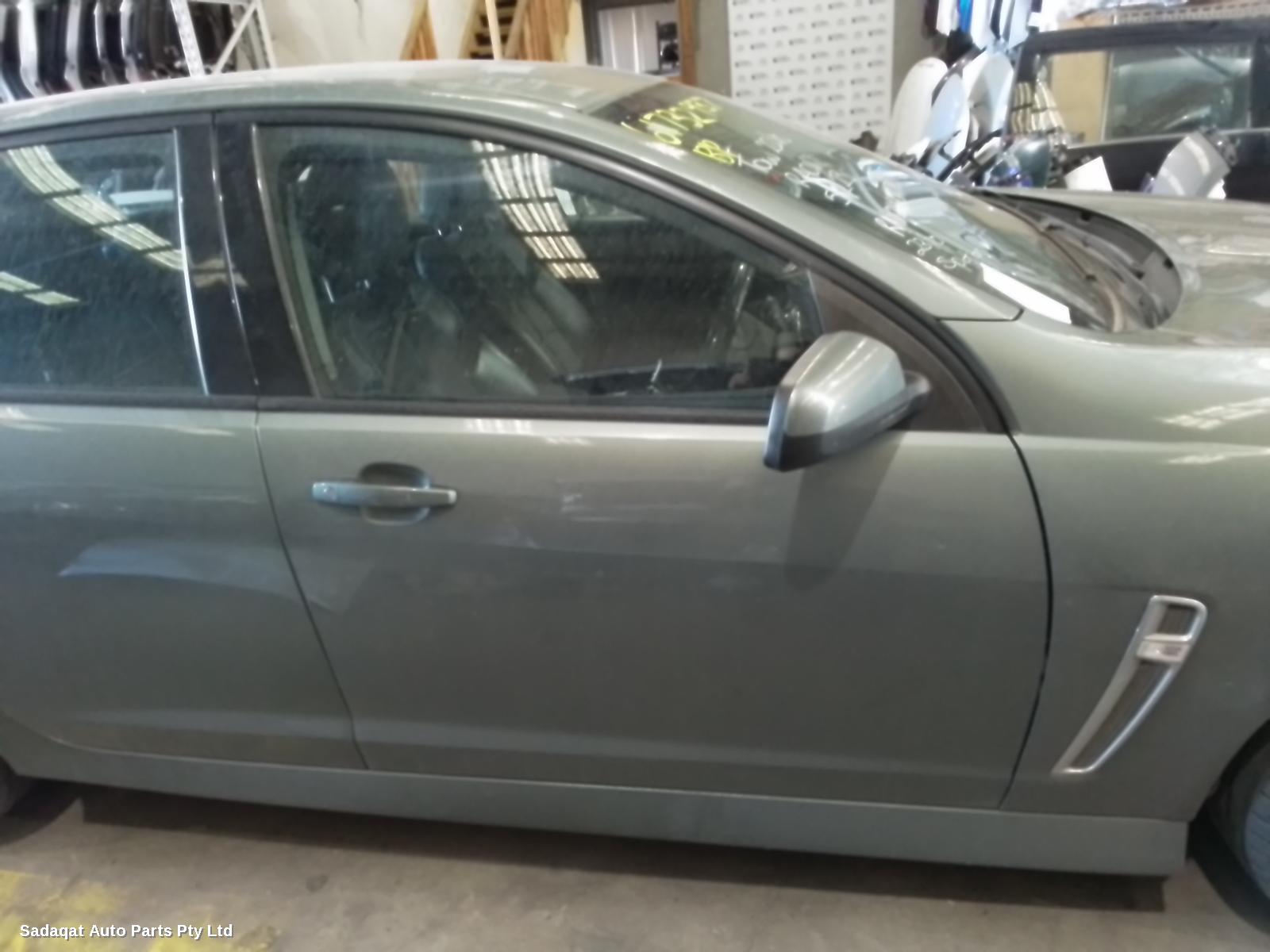 Holden Commodore Right Front Hub Assembly