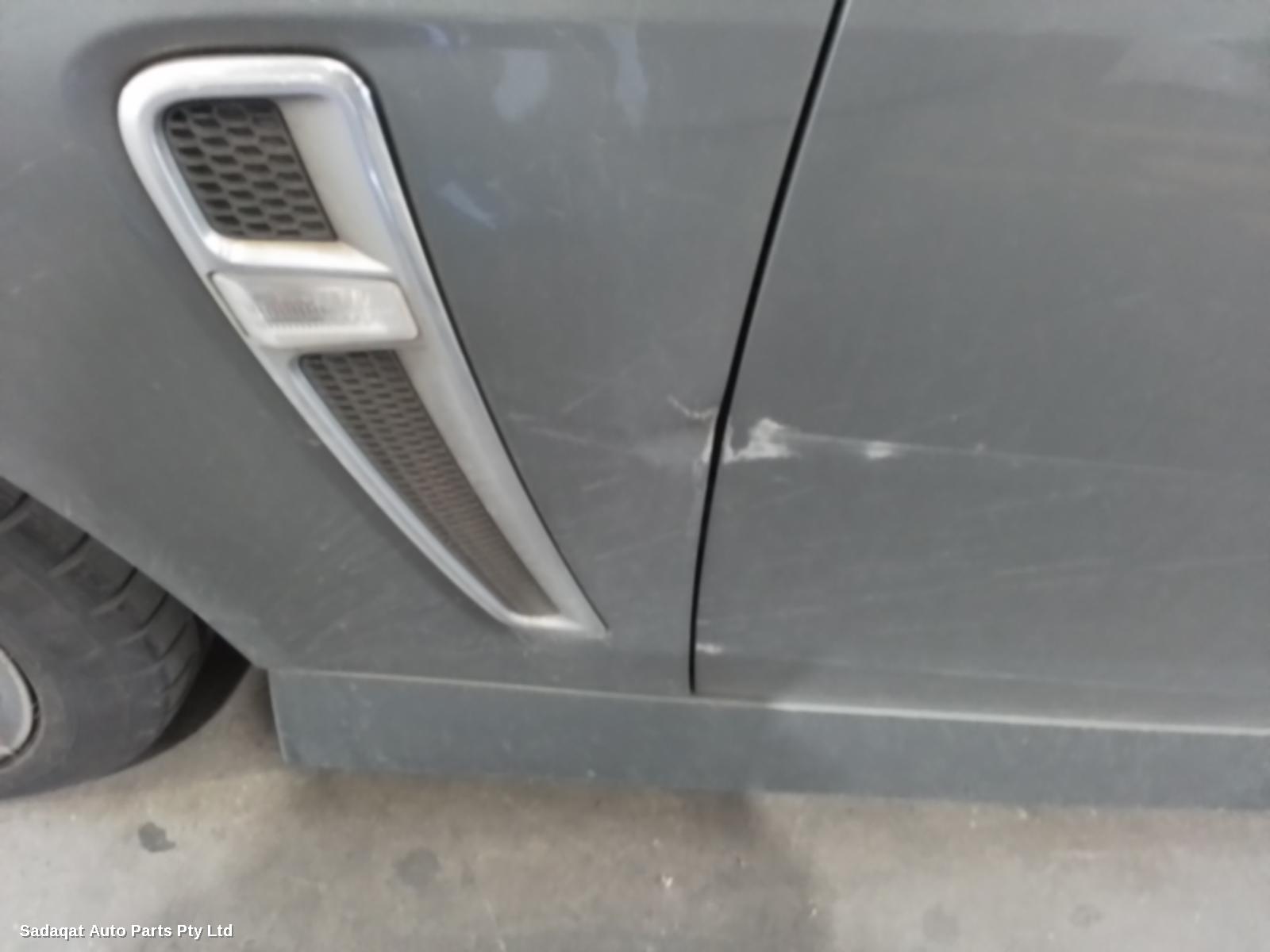 Holden Commodore Right Front Hub Assembly