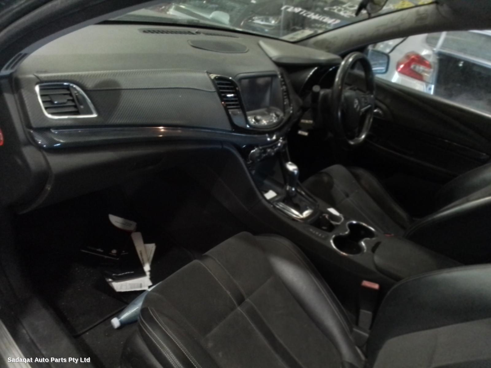 Holden Commodore Right Front Hub Assembly