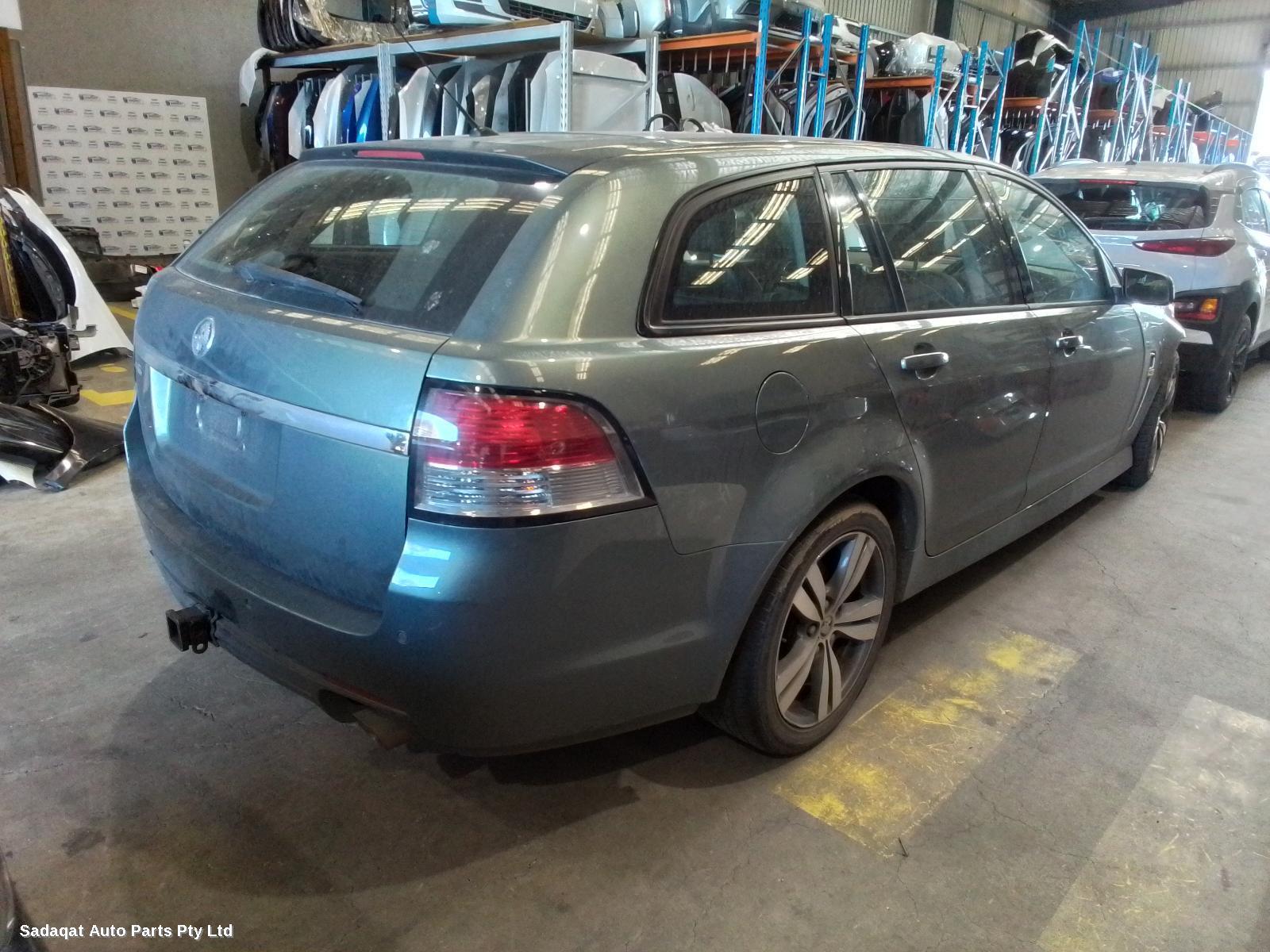 Holden Commodore Right Front Hub Assembly