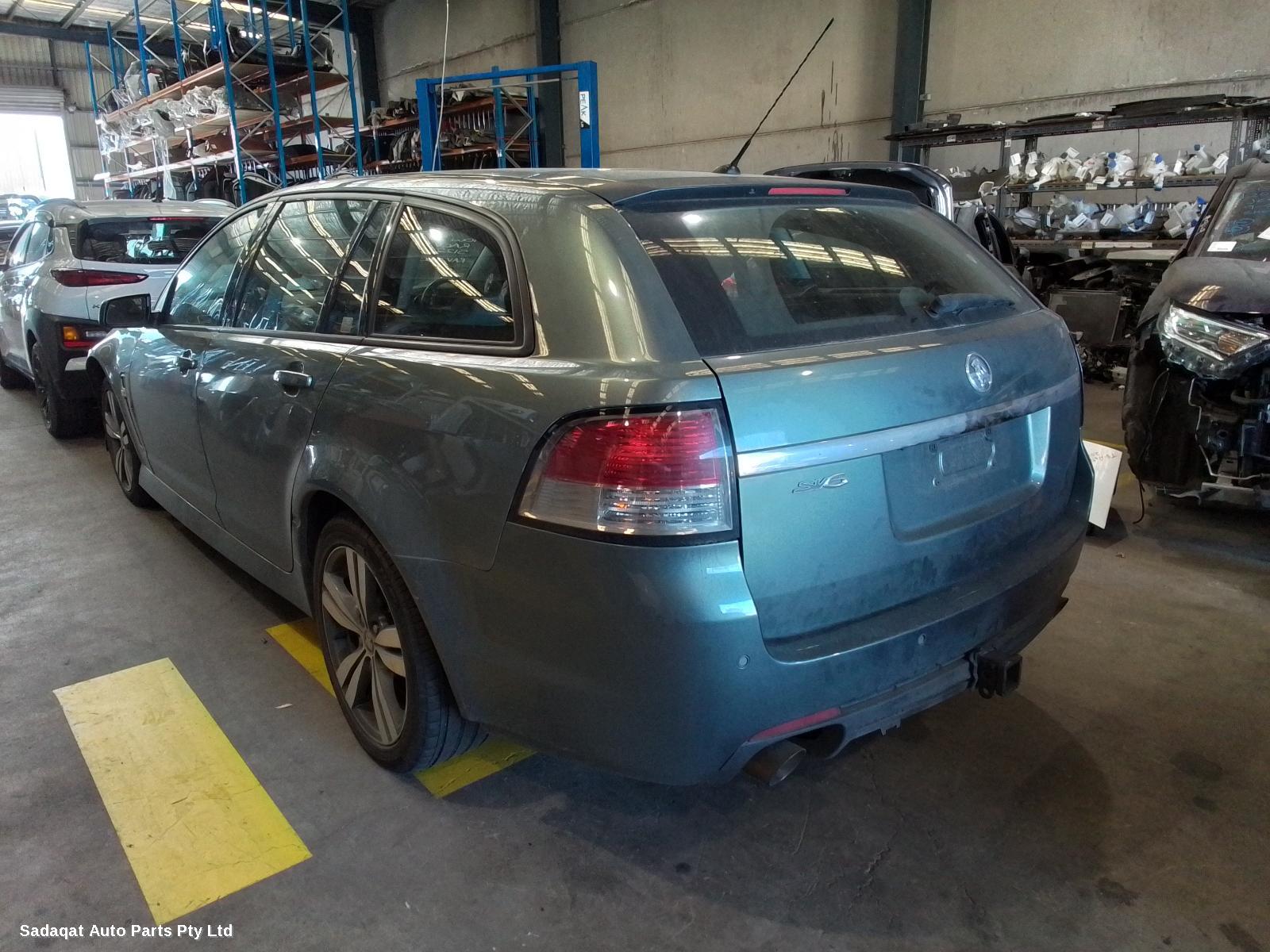 Holden Commodore Right Front Hub Assembly