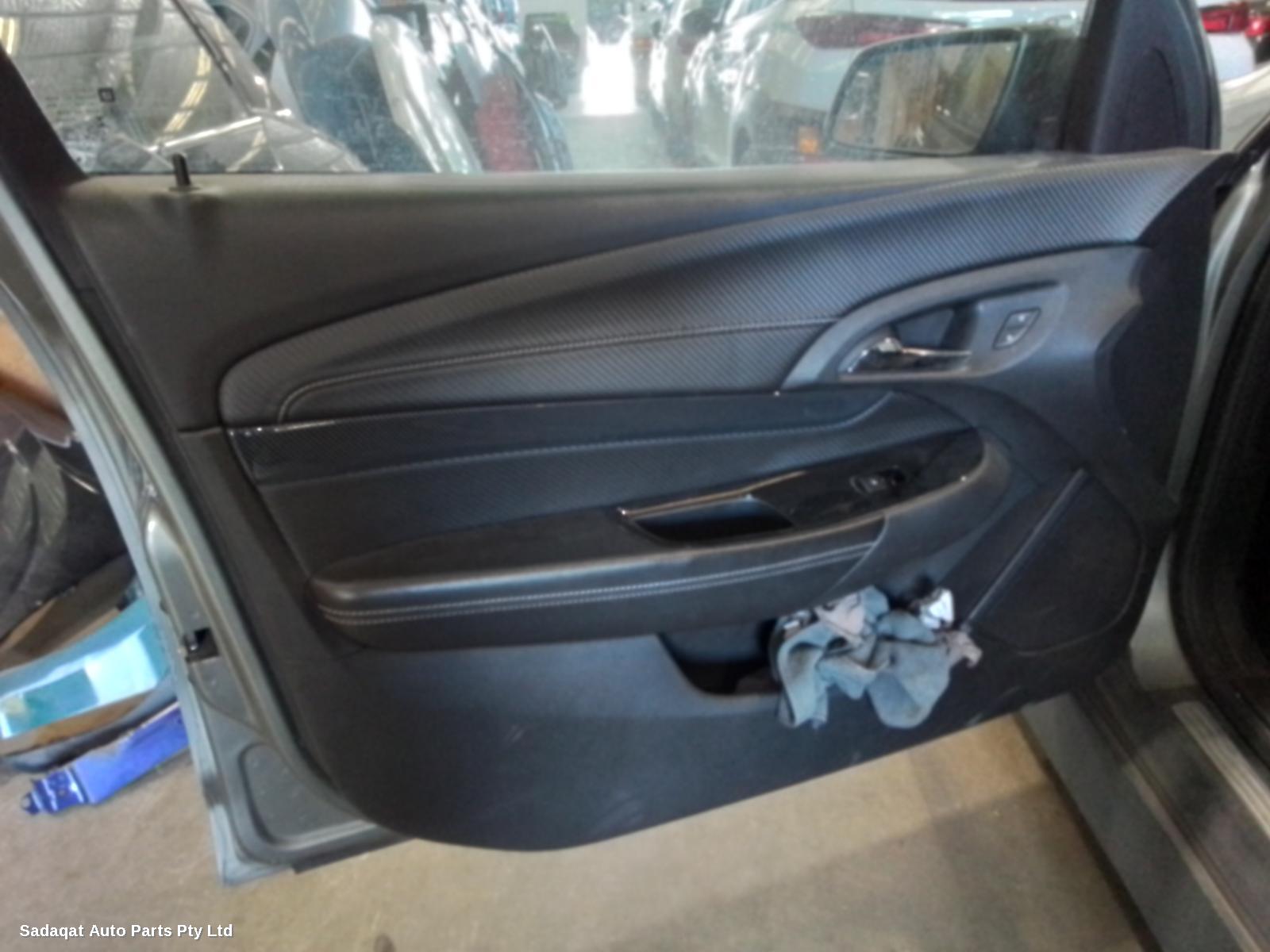 Holden Commodore Right Front Hub Assembly