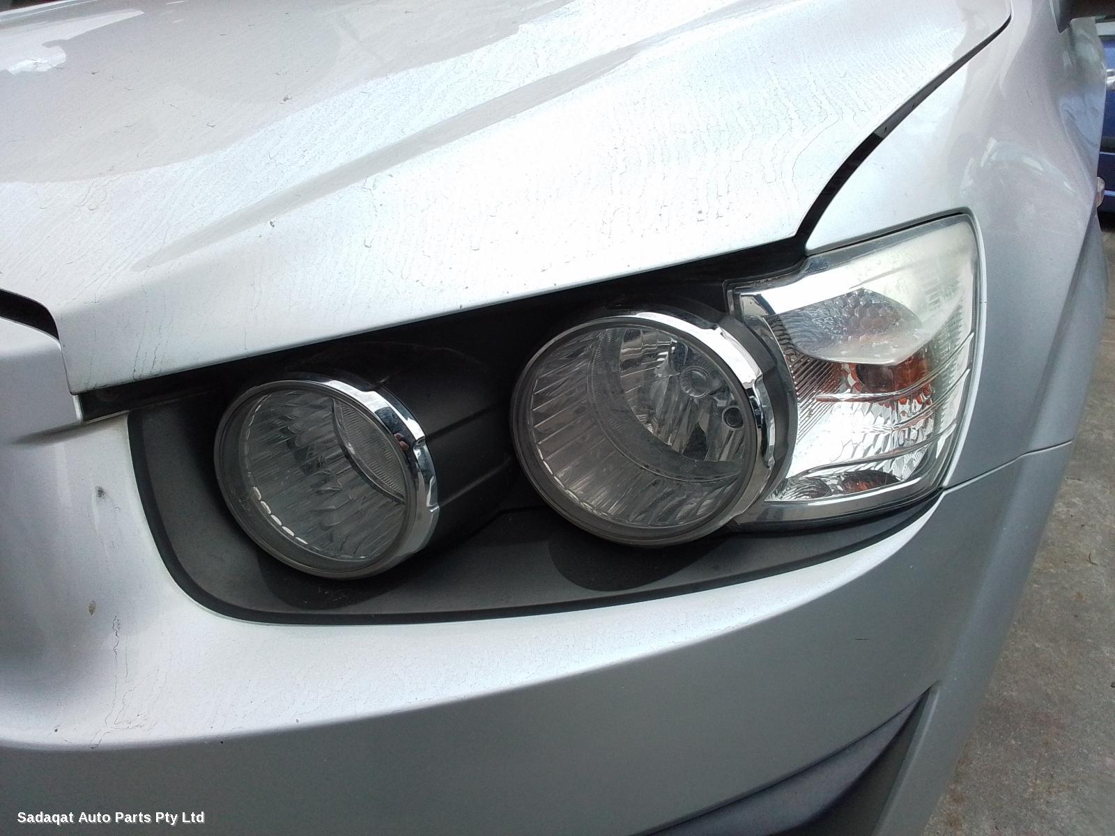 Holden Barina Bonnet Hinge/strut