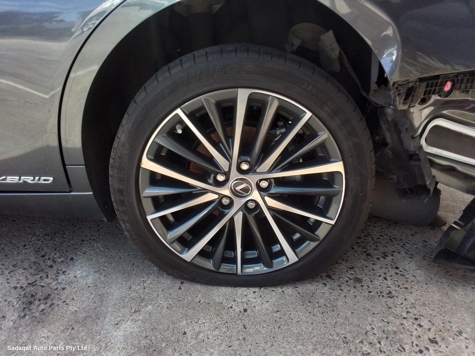 Lexus Es Series (13-) Left Door Mirror