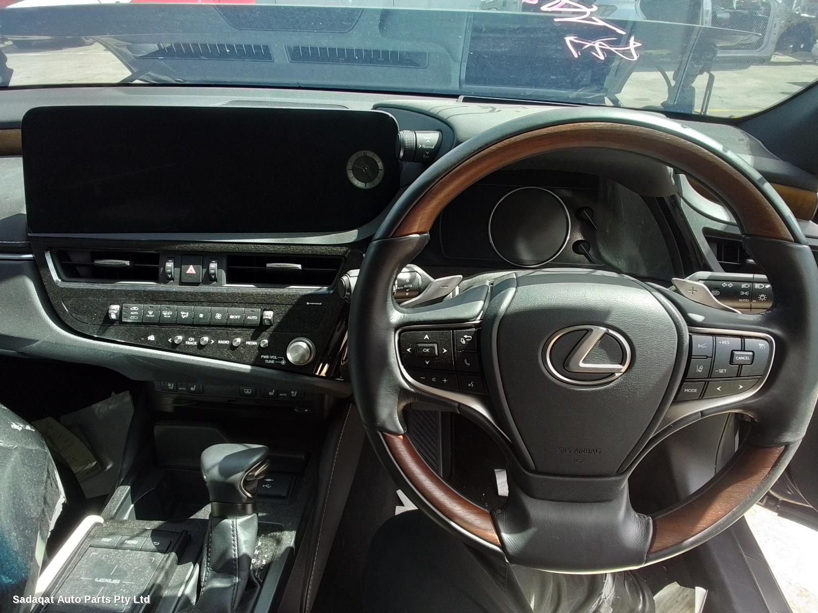 Lexus Es Series (13-) Left Door Mirror