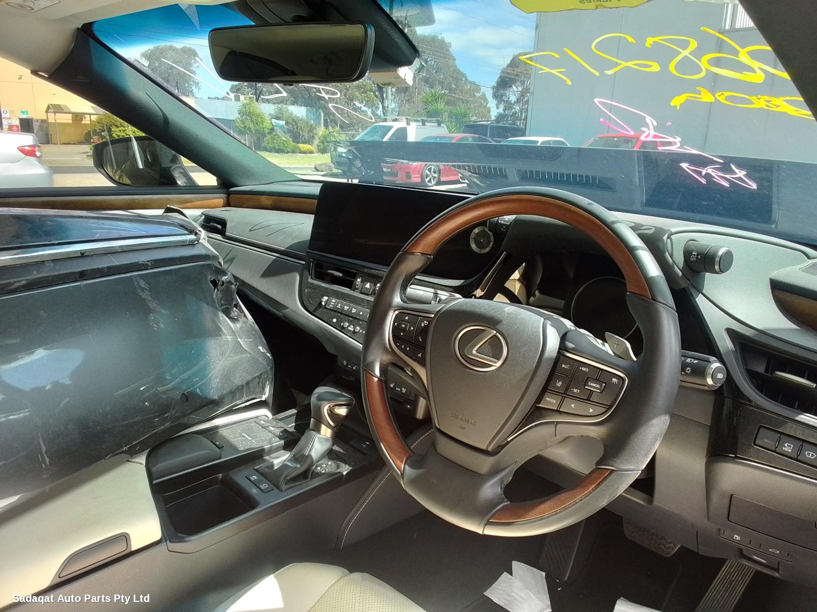 Lexus Es Series (13-) Left Door Mirror