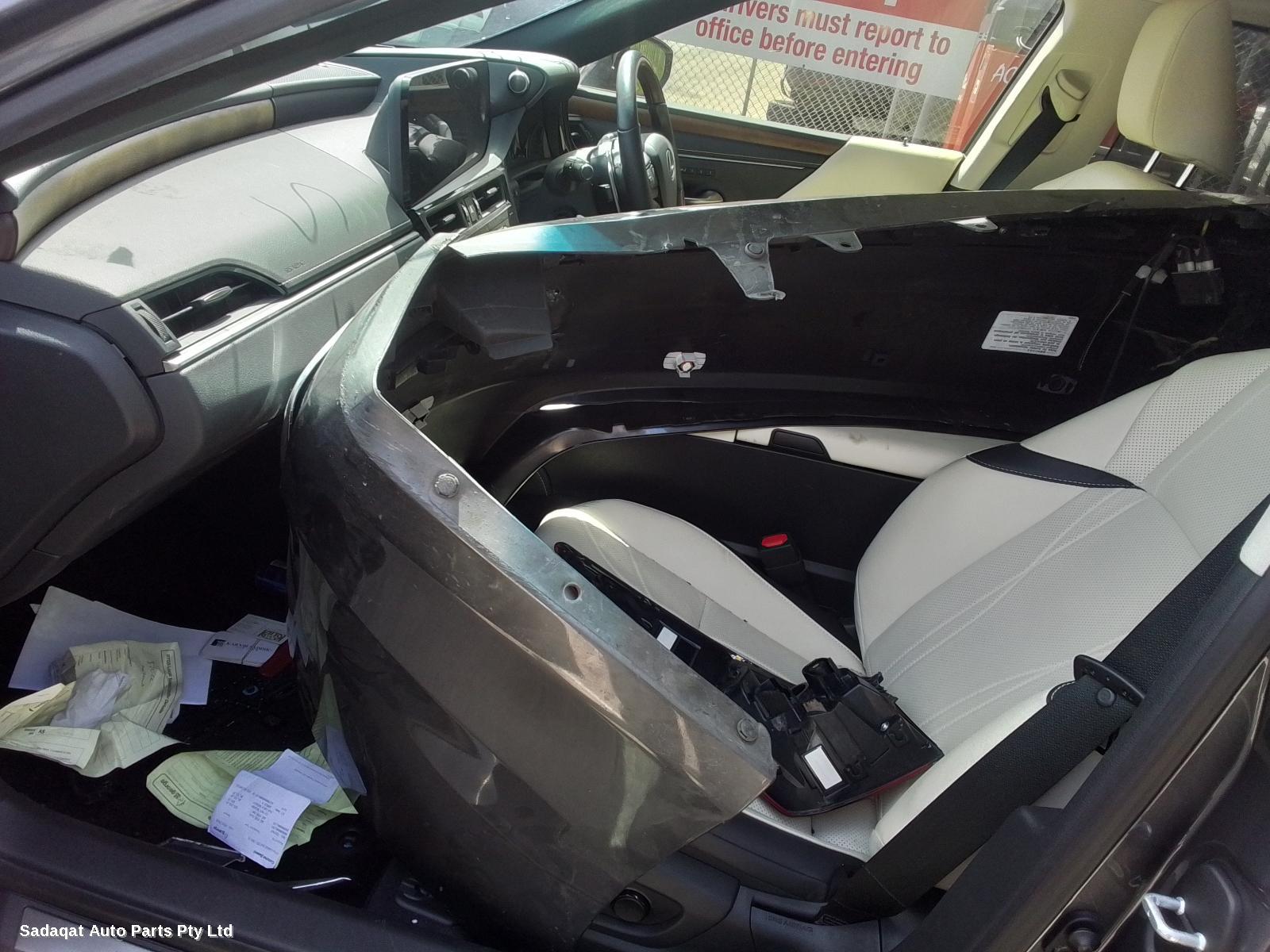 Lexus Es Series (13-) Left Door Mirror