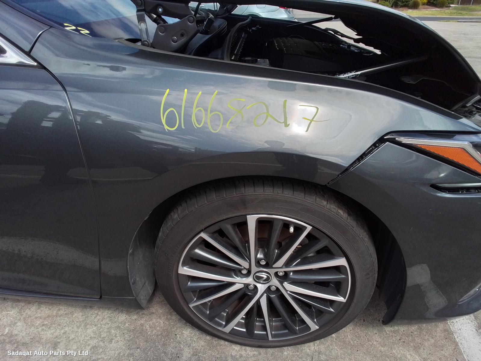 Lexus Es Series (13-) Left Door Mirror