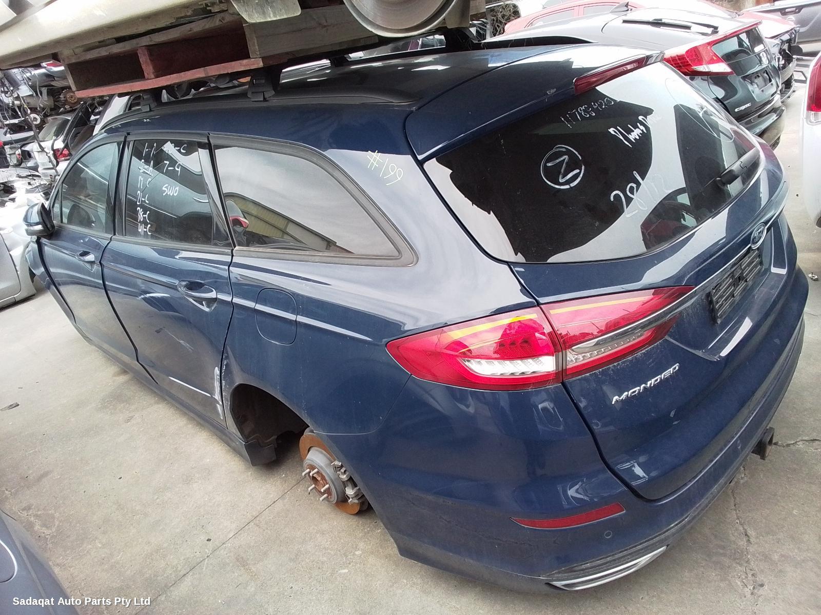 Ford Mondeo Right Front Door Window