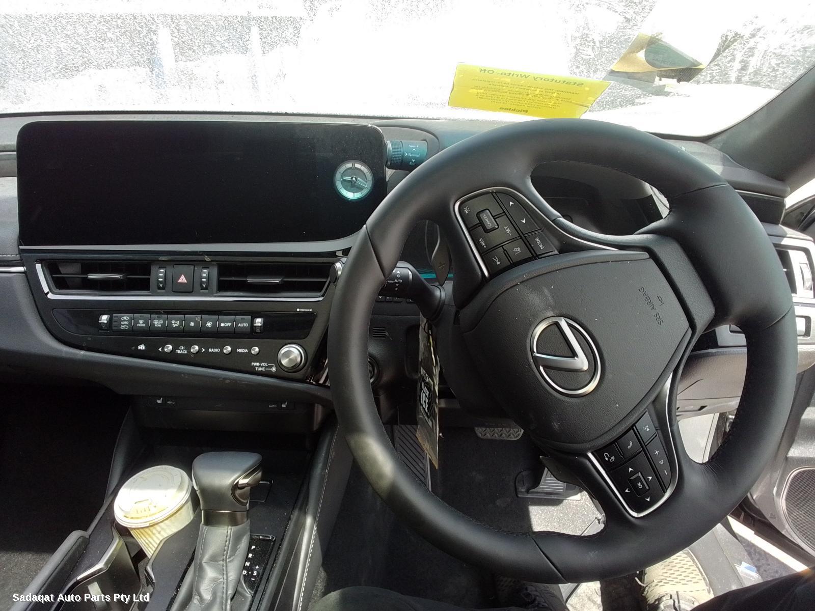 Lexus Es Series (13-) Left Door Mirror