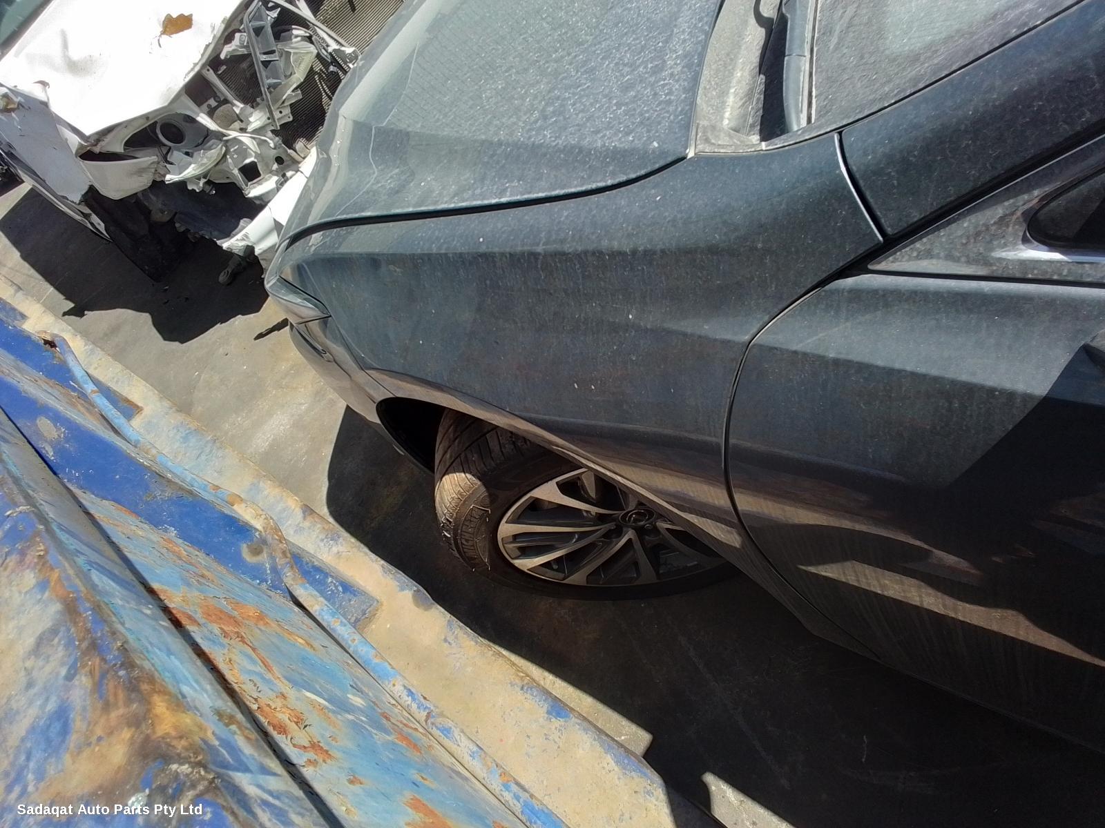 Lexus Es Series (13-) Left Door Mirror