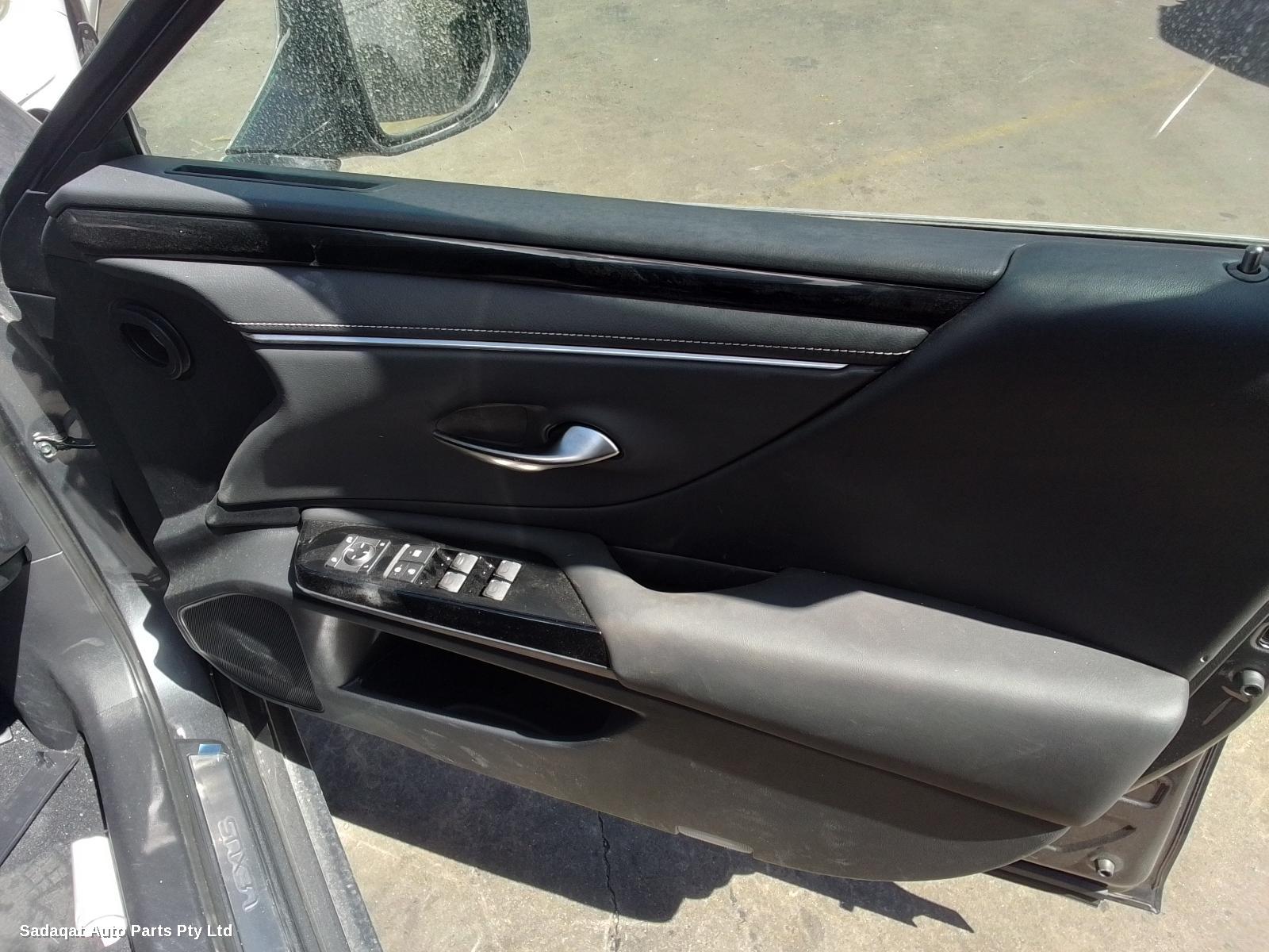 Lexus Es Series (13-) Left Door Mirror