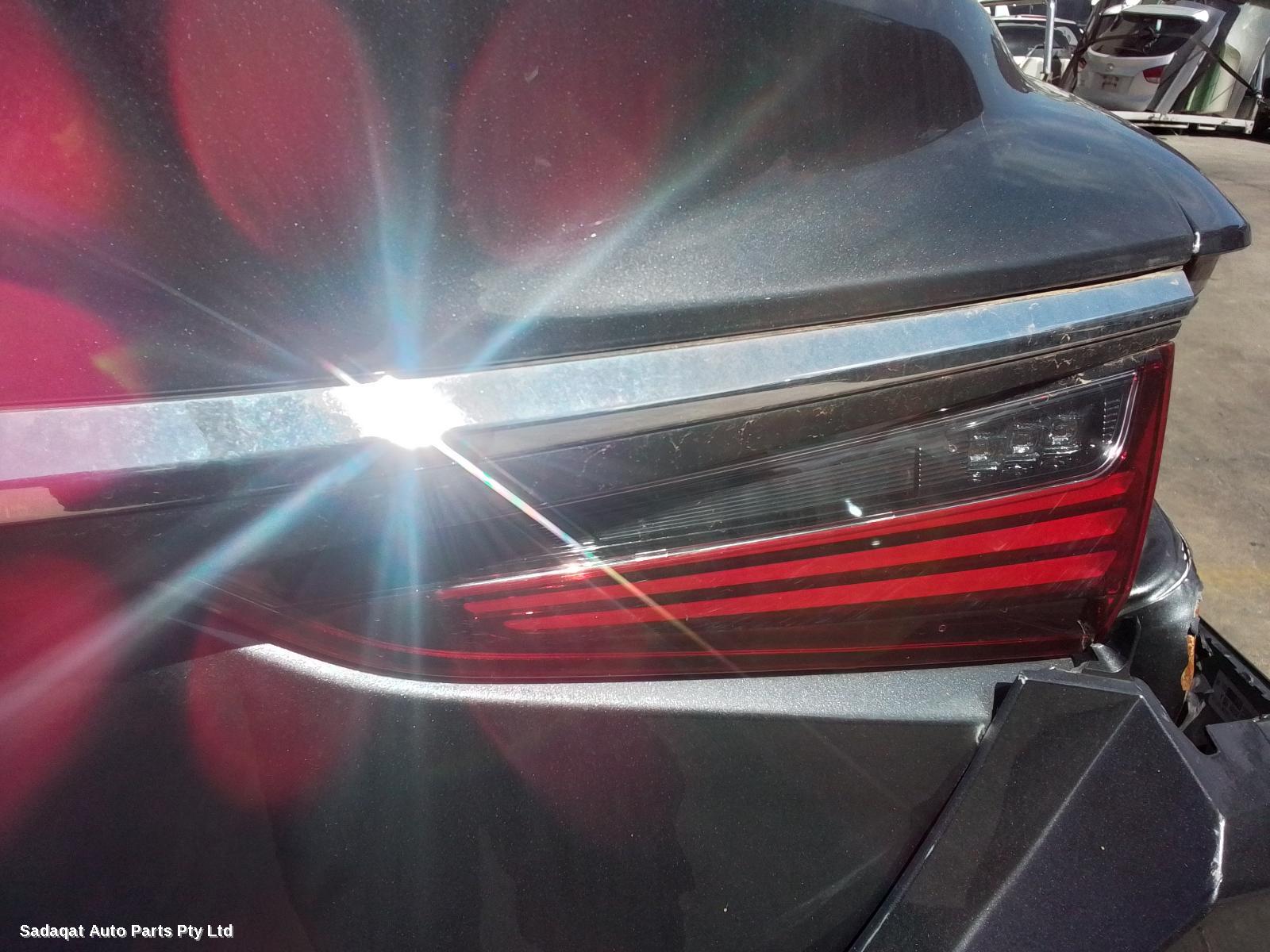 Lexus Es Series (13-) Left Door Mirror