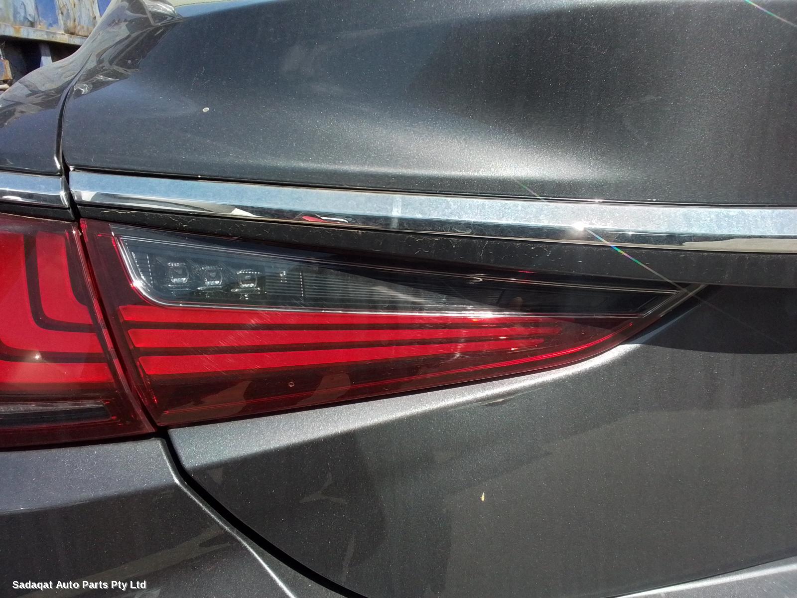 Lexus Es Series (13-) Left Door Mirror