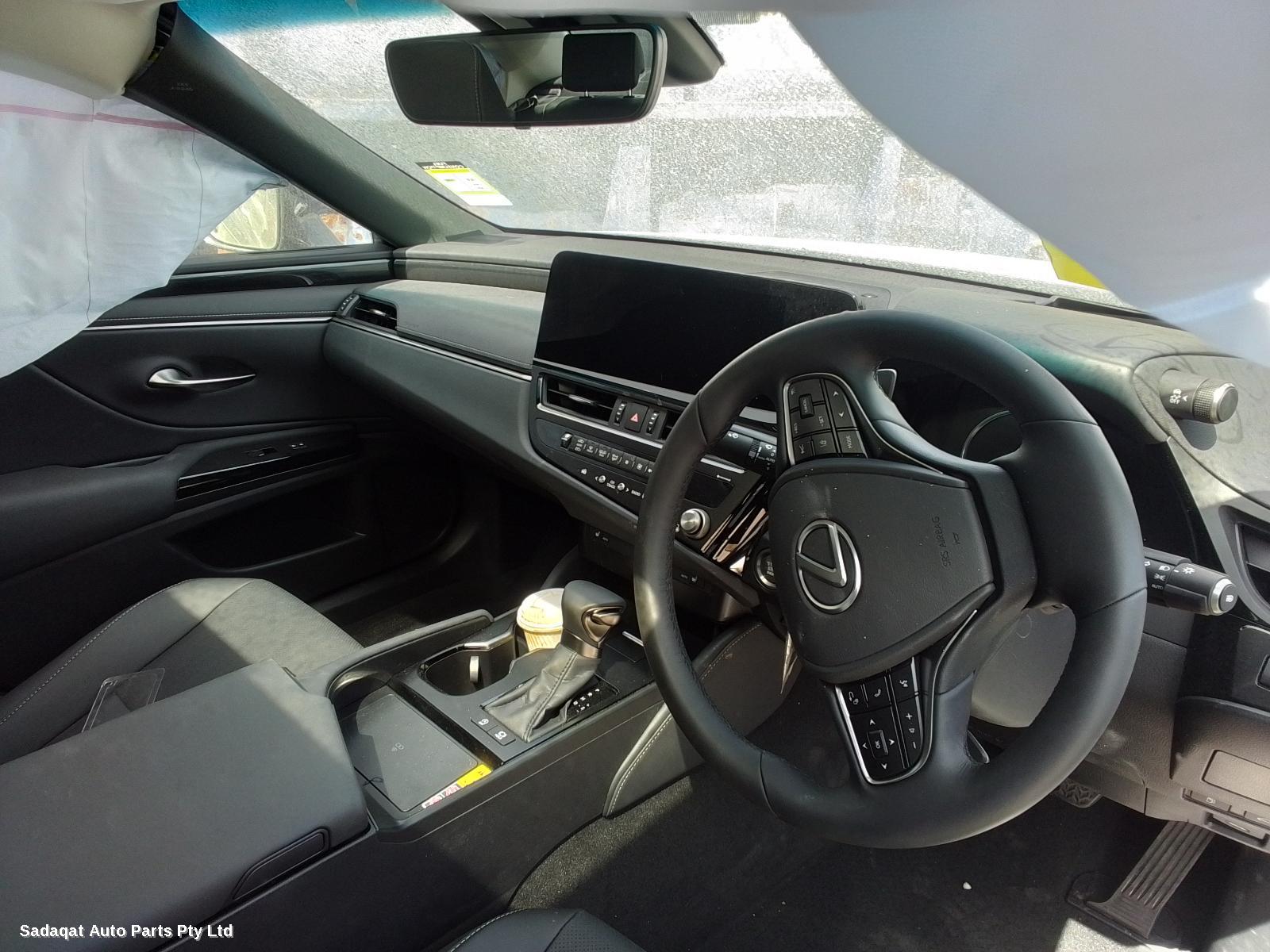 Lexus Es Series (13-) Left Door Mirror