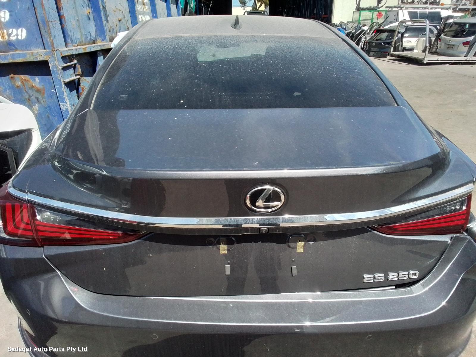 Lexus Es Series (13-) Left Door Mirror