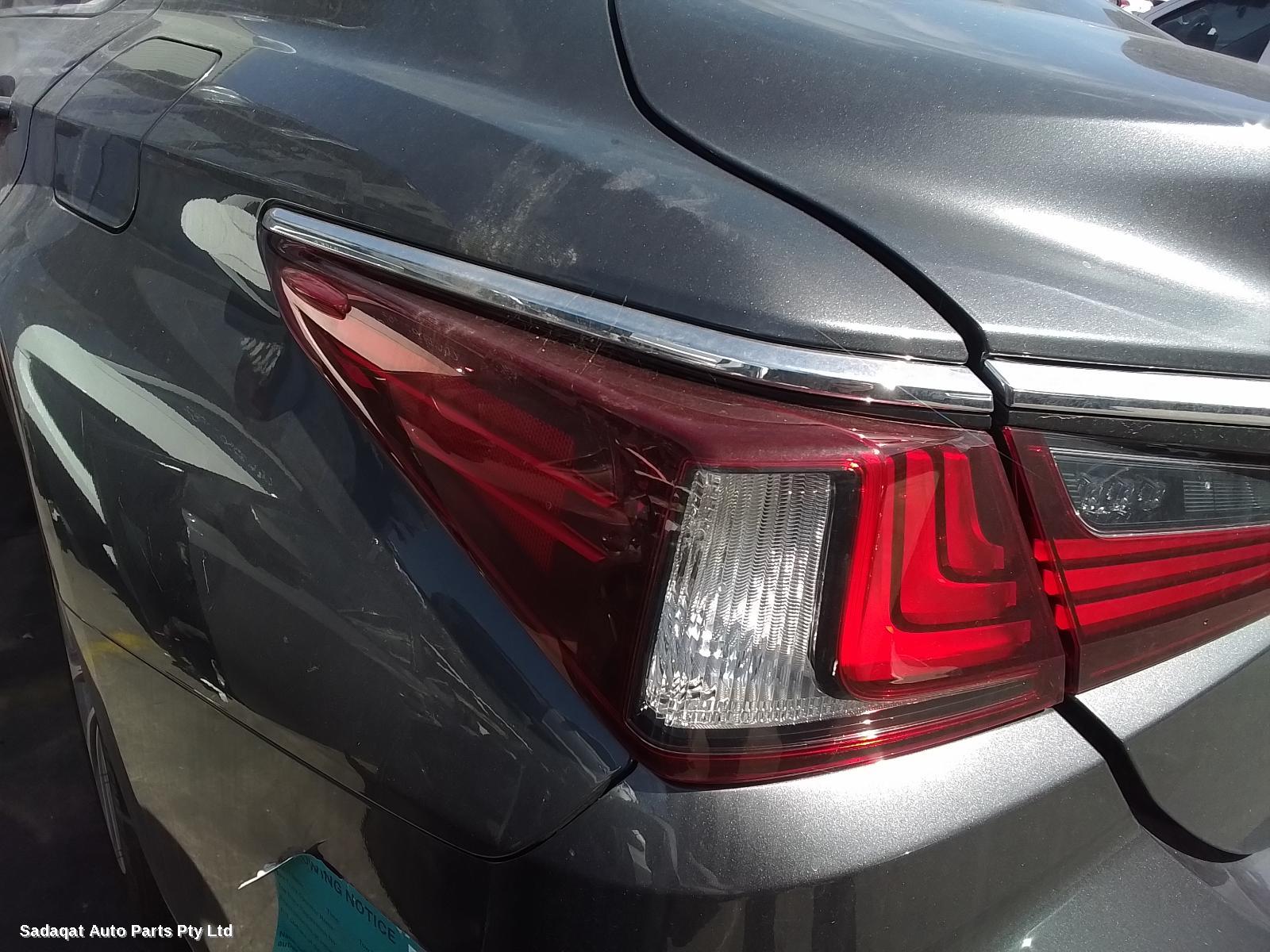 Lexus Es Series (13-) Left Door Mirror