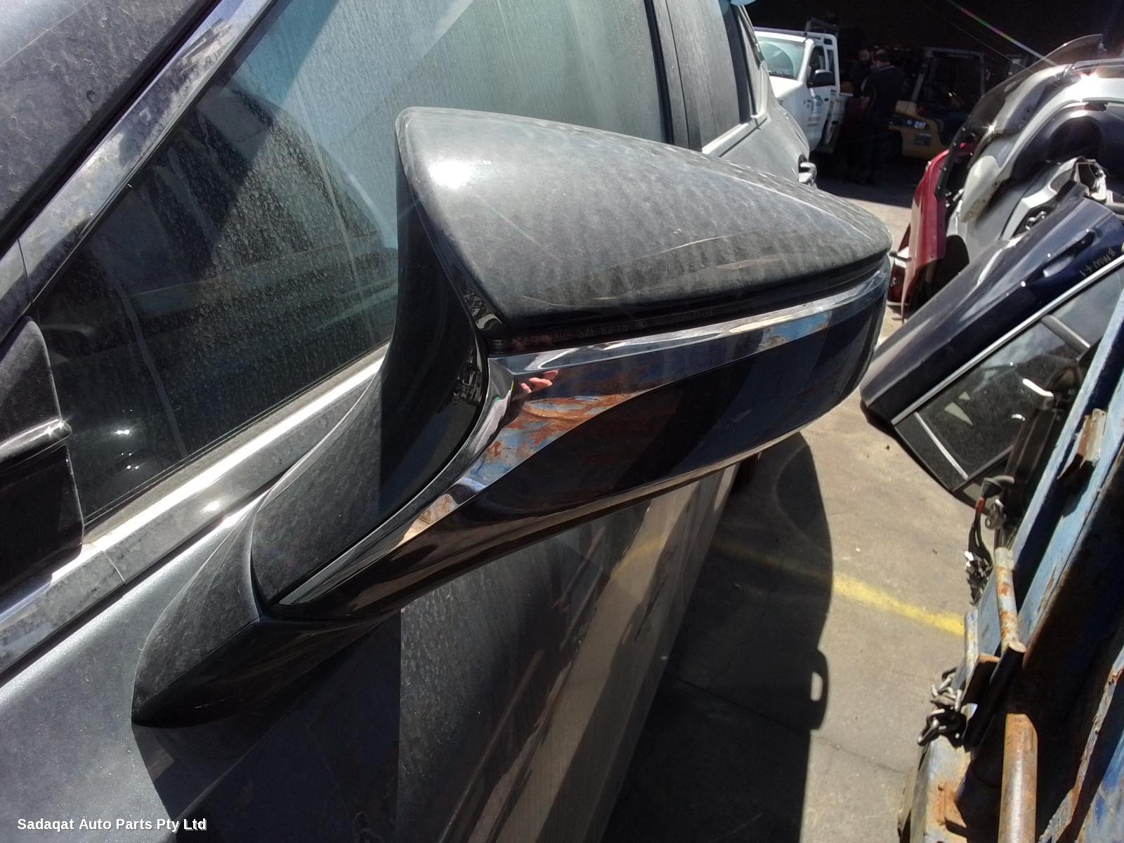 Lexus Es Series (13-) Left Door Mirror
