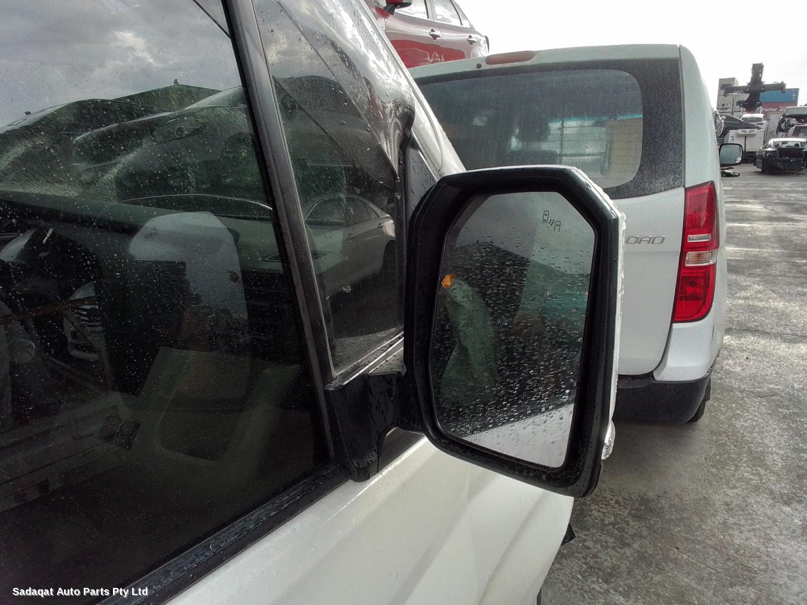 Toyota Hiace Right Door Mirror