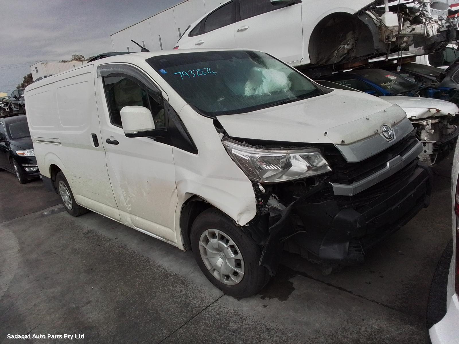 Toyota Hiace Right Door Mirror