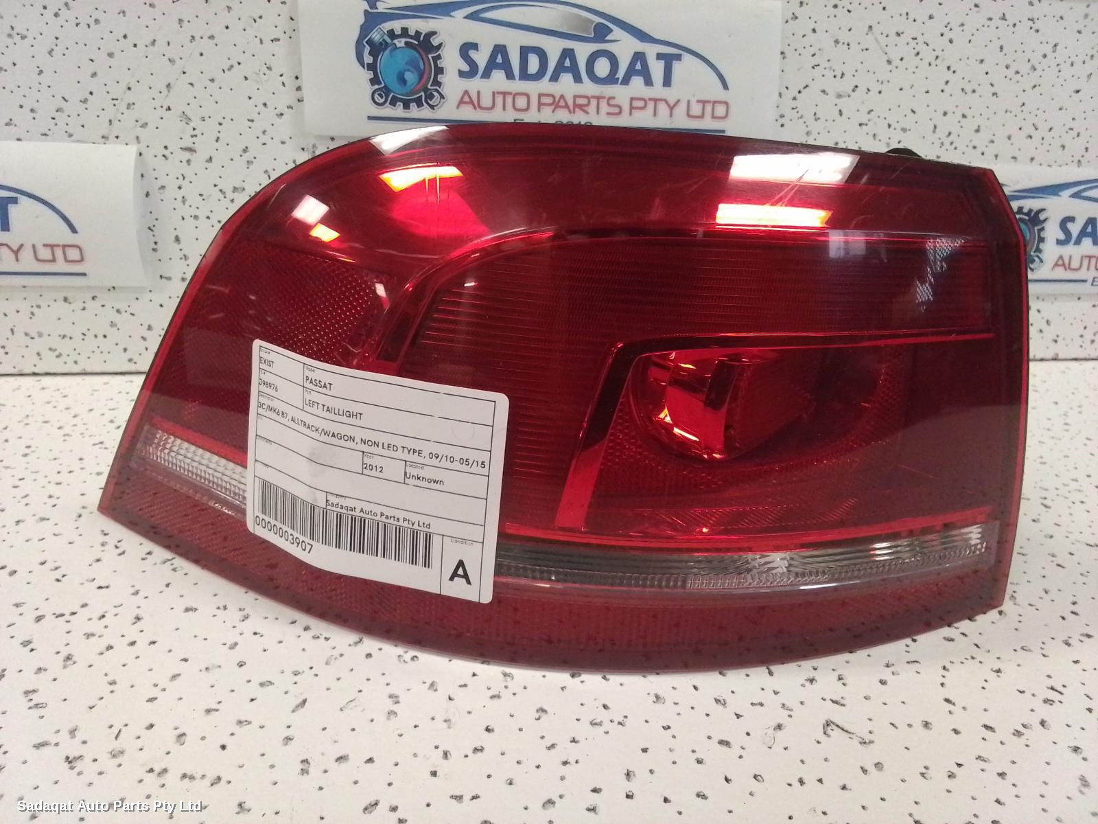Volkswagen Passat Left Taillight