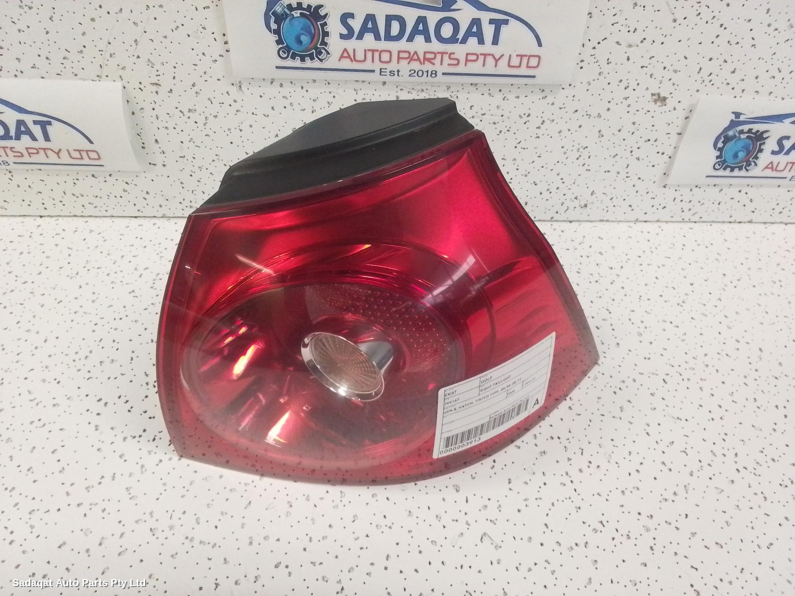 Volkswagen Golf Right Taillight