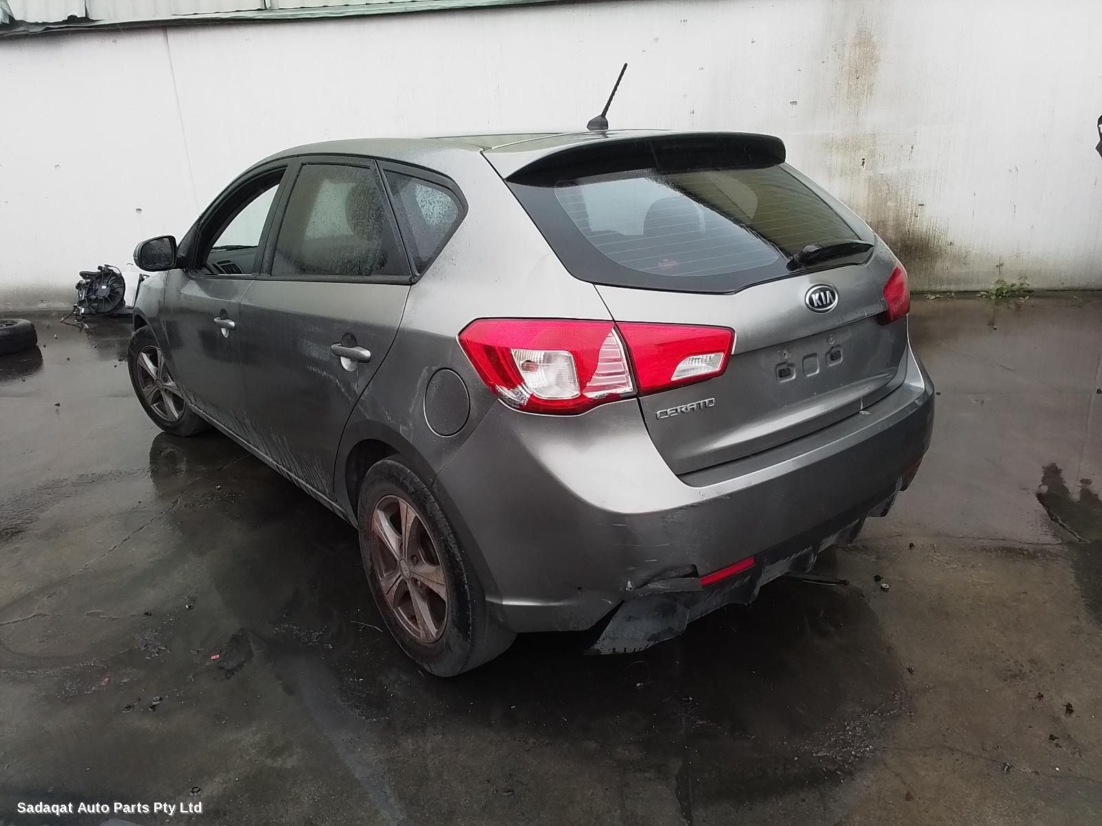 Kia Cerato Left Guard