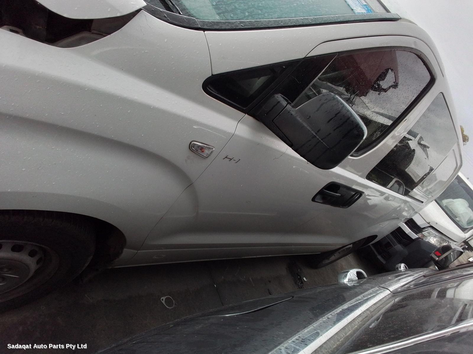 Hyundai Iload/imax Left Door Mirror