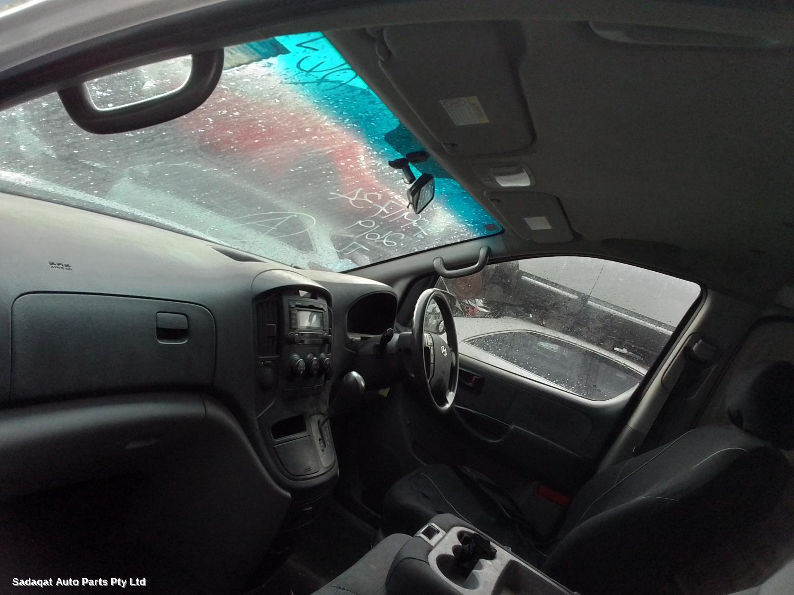 Hyundai Iload/imax Left Door Mirror