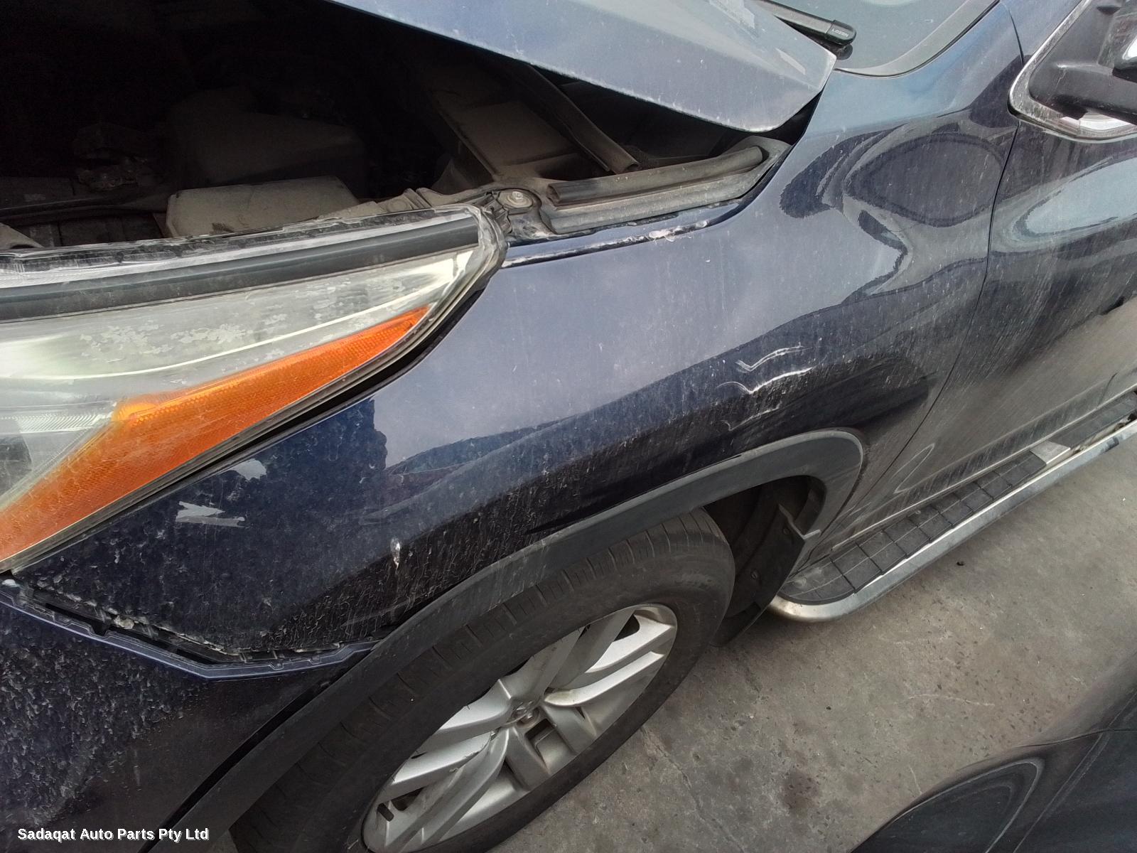 Toyota Kluger Left Guard