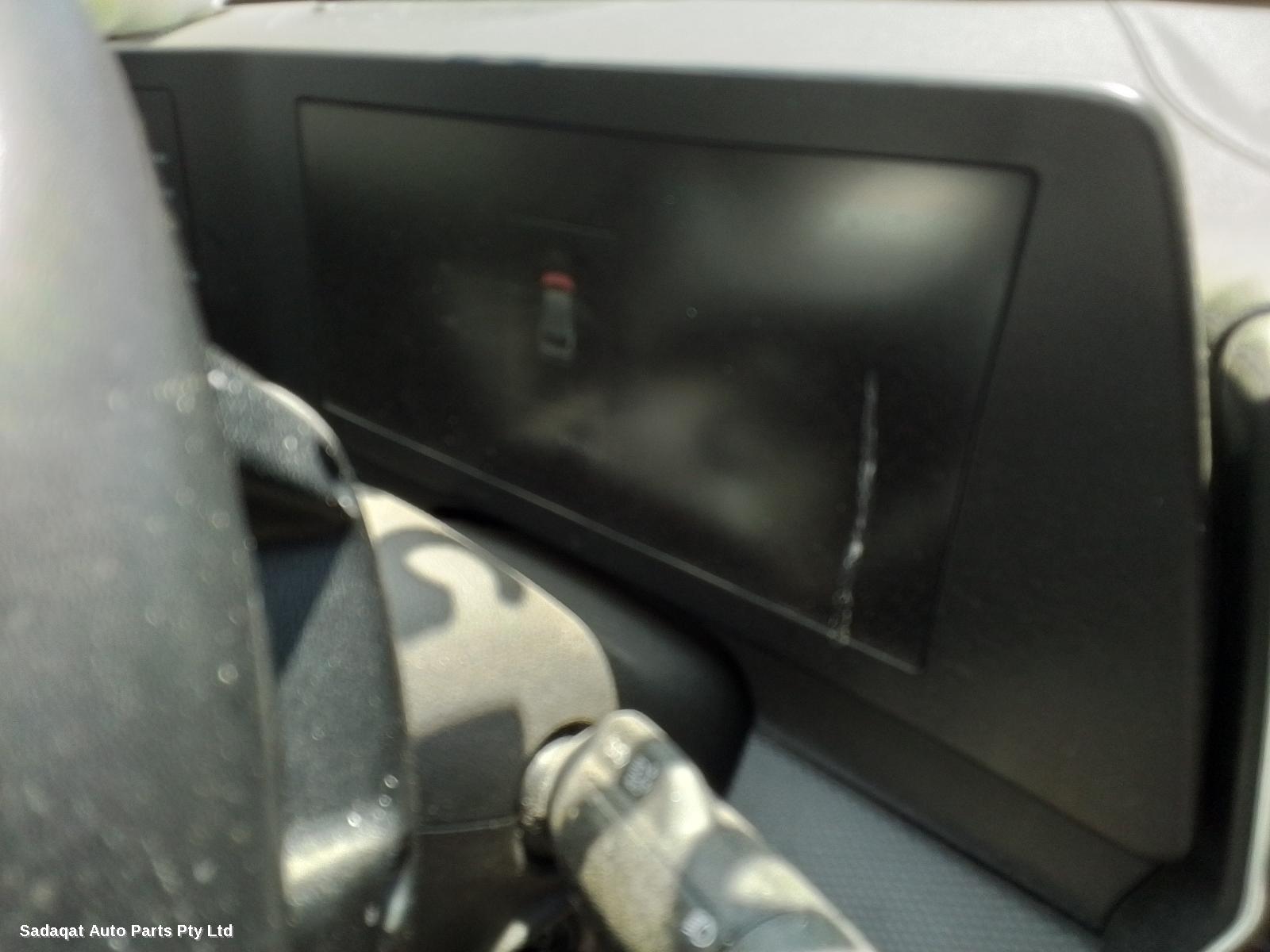 Kia Sportage Hoodlining